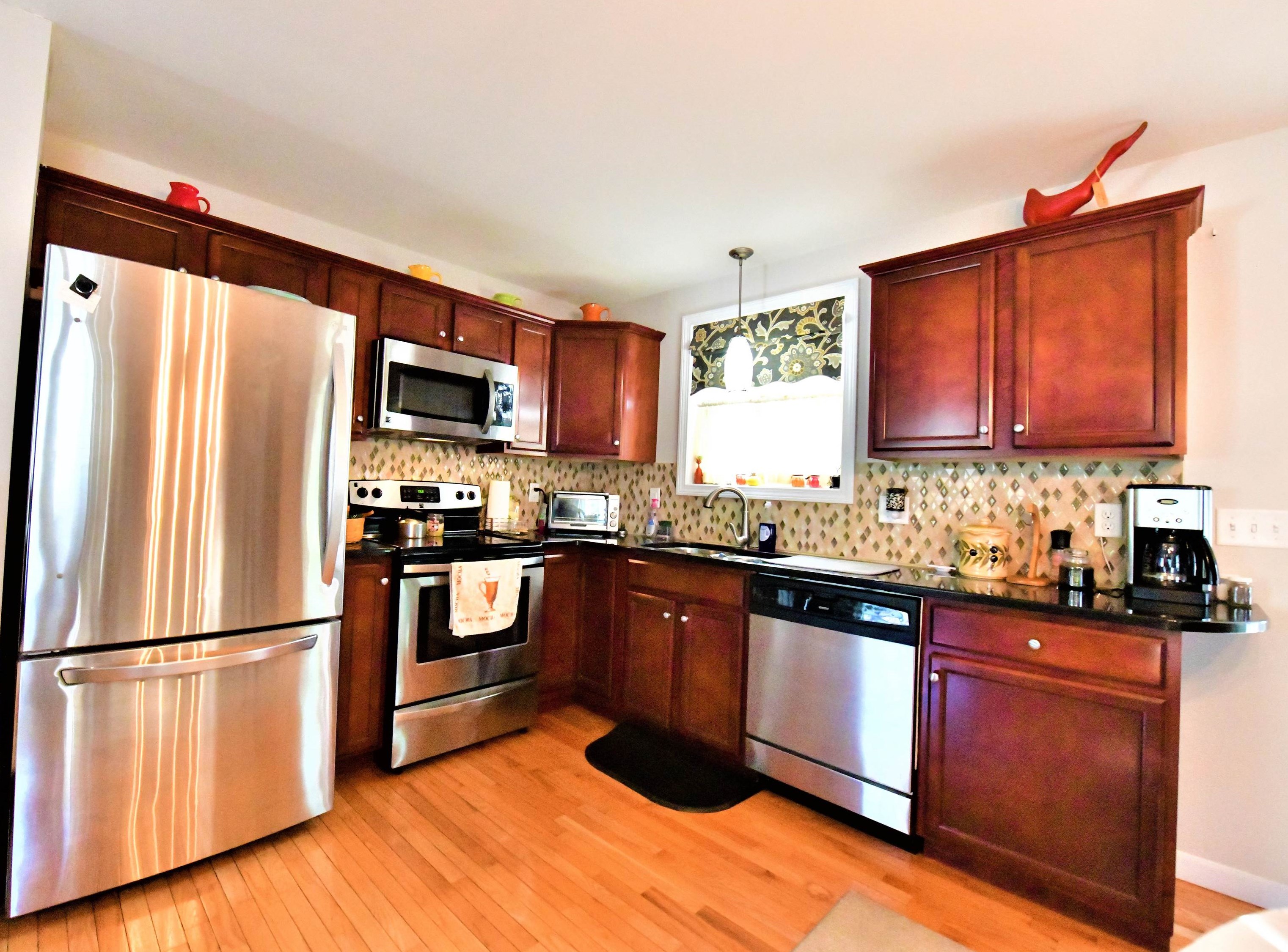 23 Coaker Ave, Manchester, NH 03106