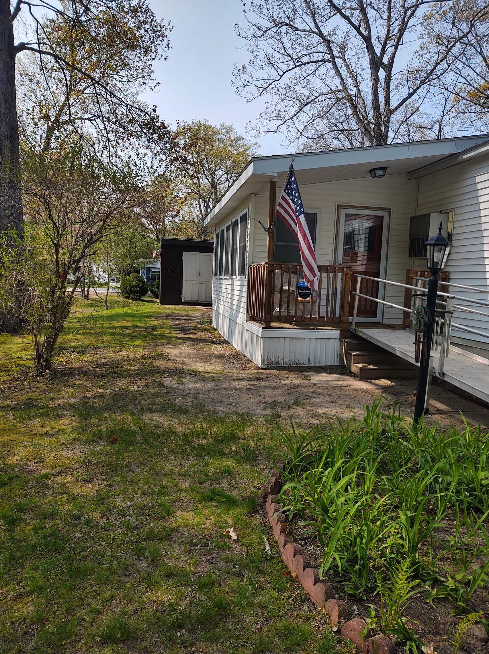 37 Trout Brook Dr, Nashua, NH 03062