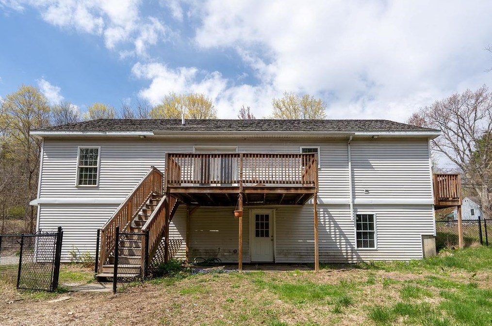 106 Center St, Goffstown, NH 03045