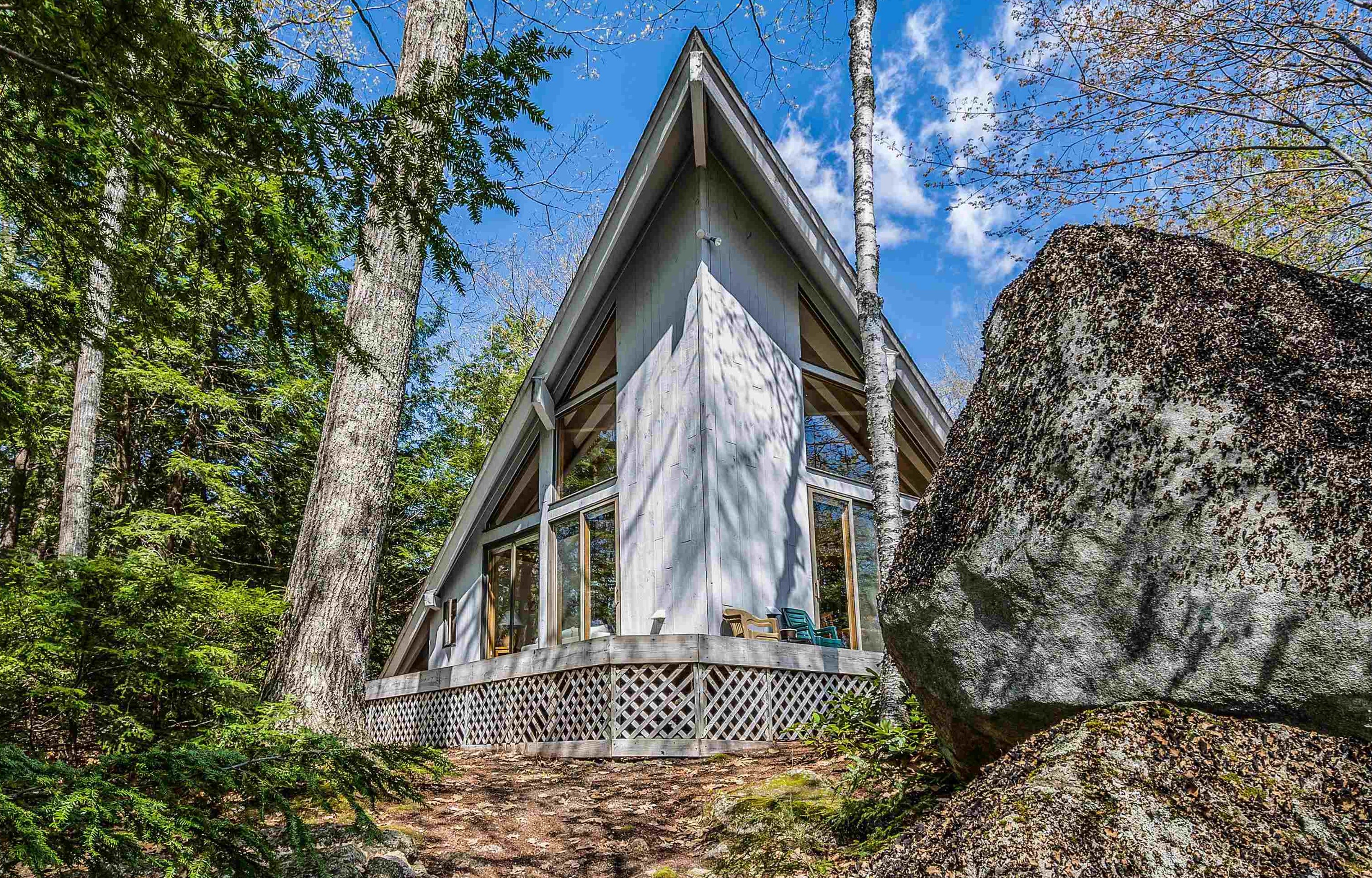 386 Bay Point Rd, Sunapee, NH 03782