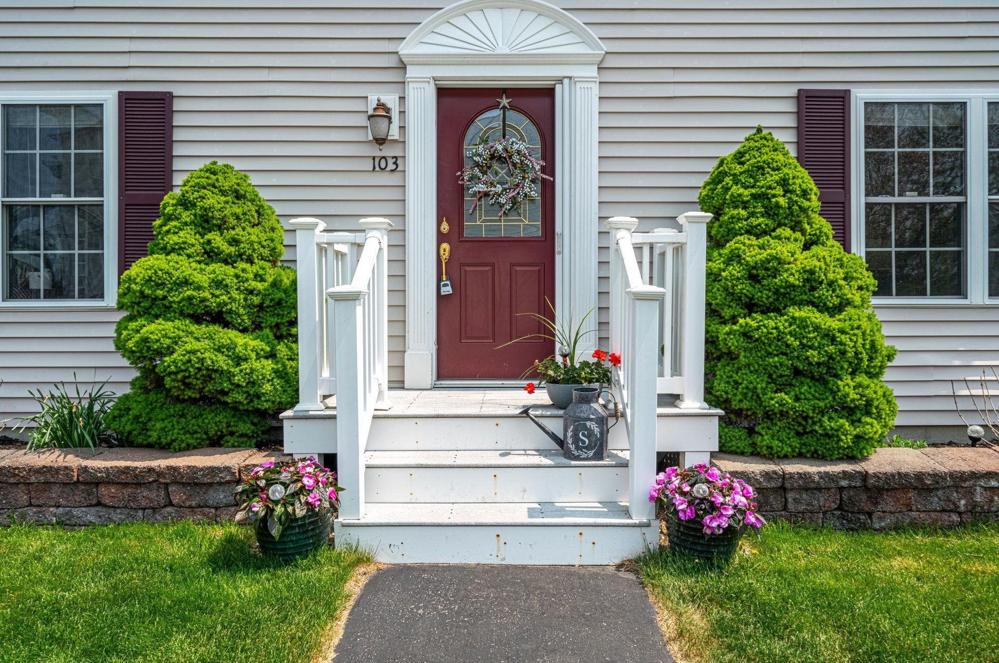 103 Bismark St, Manchester, NH 03102