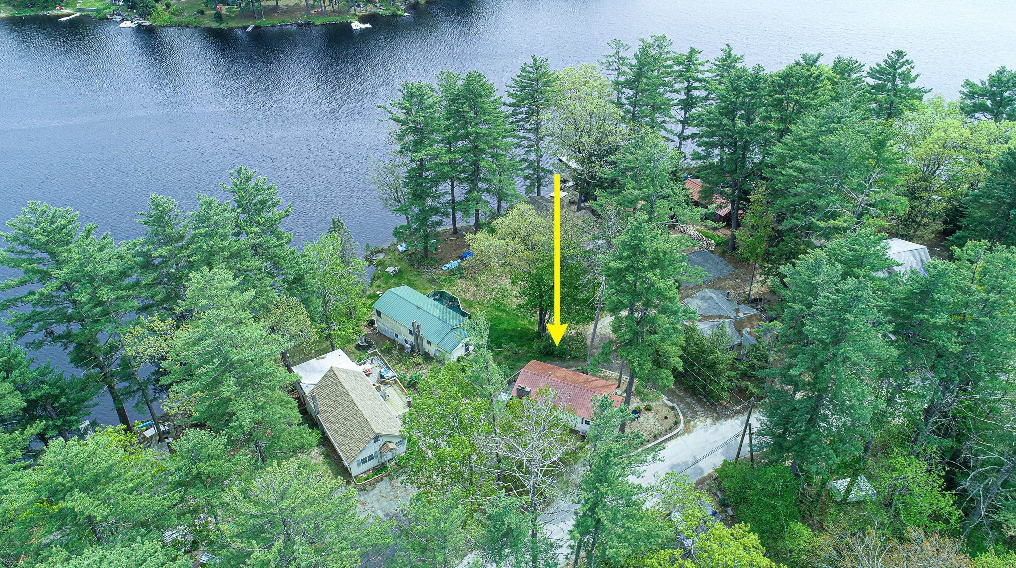 44 W Shore Dr, Raymond, NH 03077