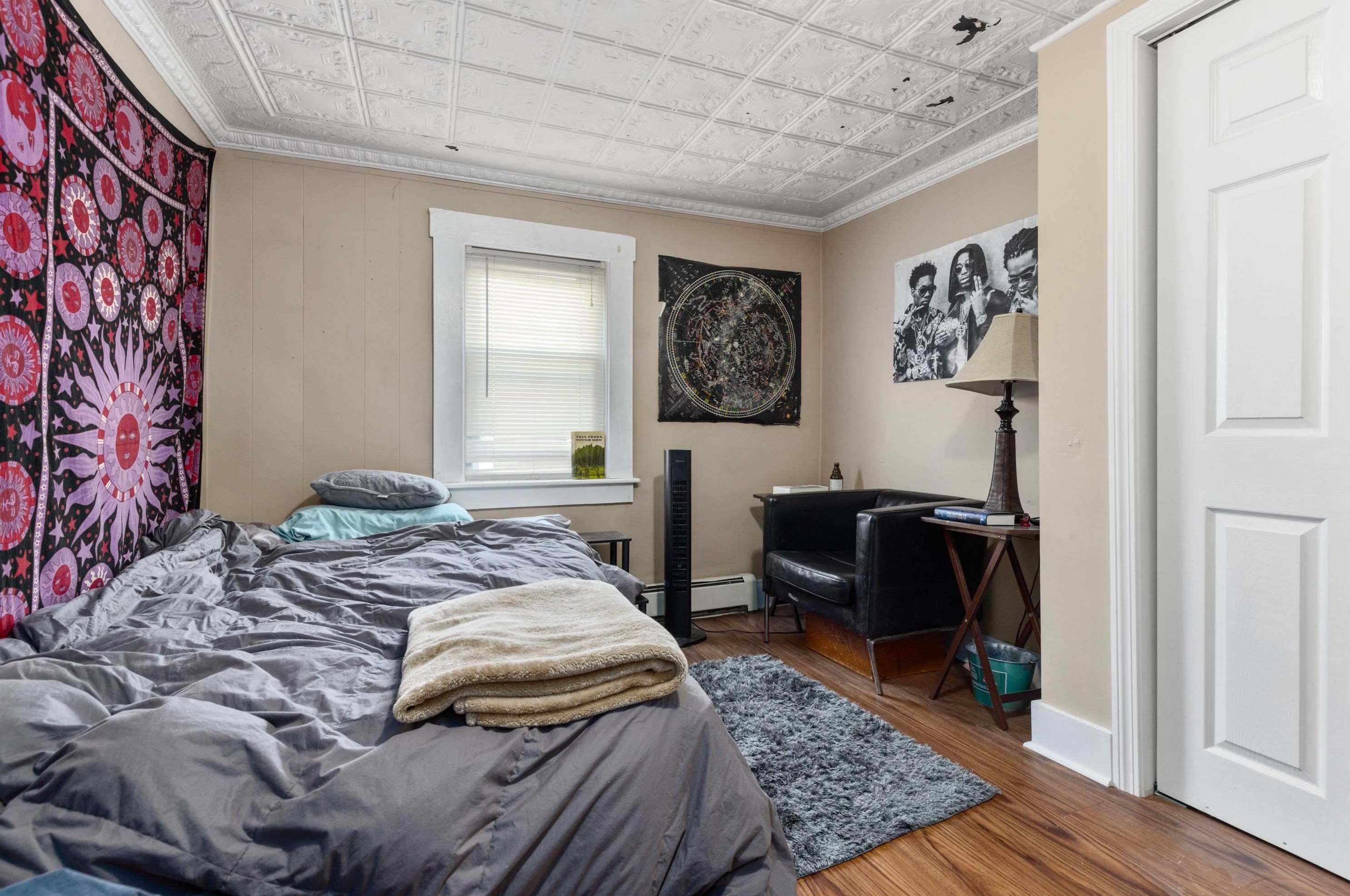 29 Central St, Newmarket NH 03857-1604 exterior