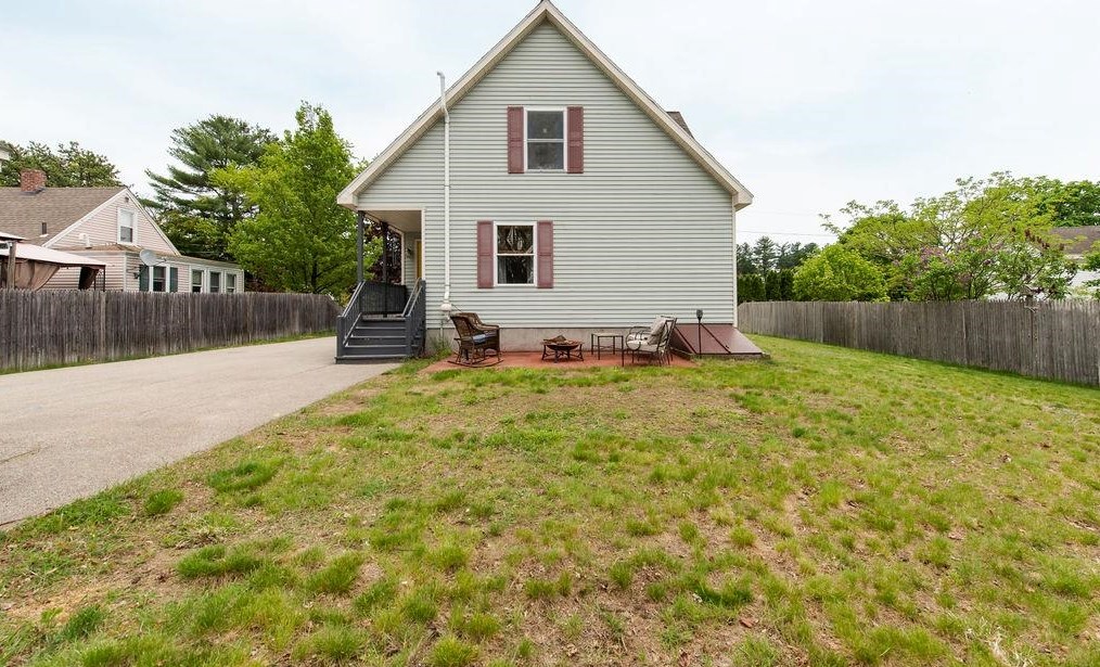32 Jenness St, Rochester, NH 03867