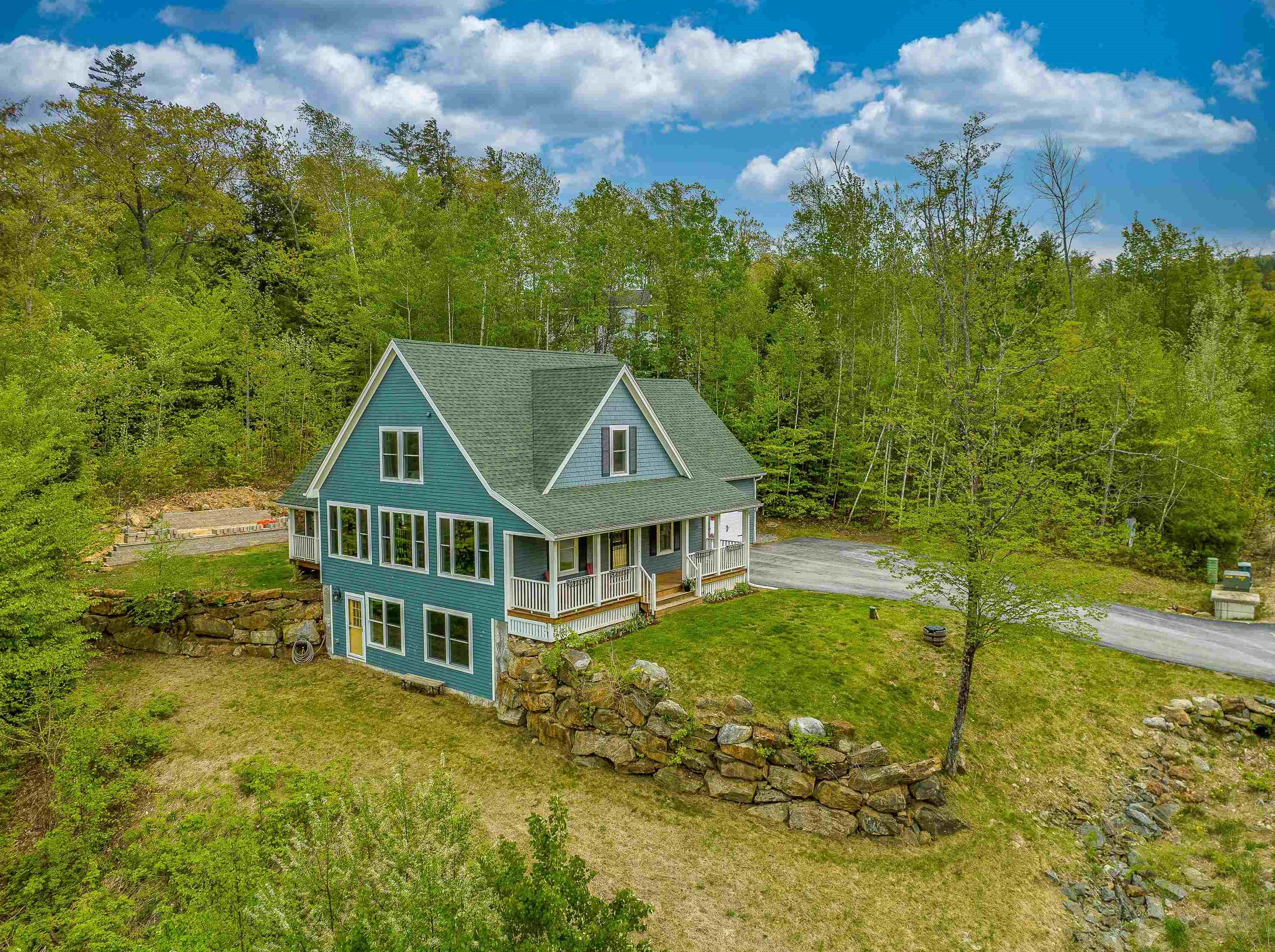 81 Chaddarin Ln, Bridgewater, NH 03264