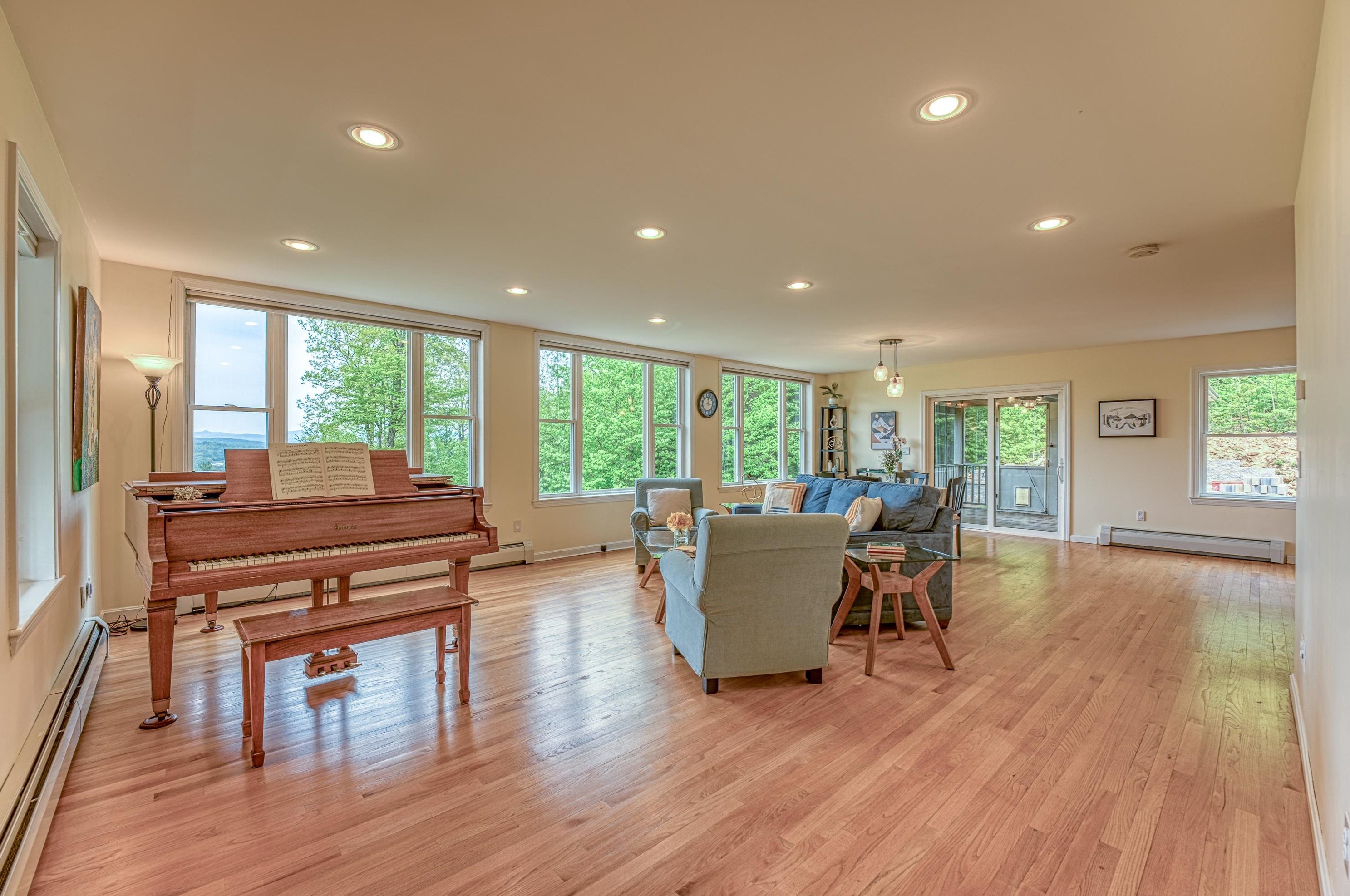 81 Chaddarin Ln, Bridgewater NH  03264-4401 exterior