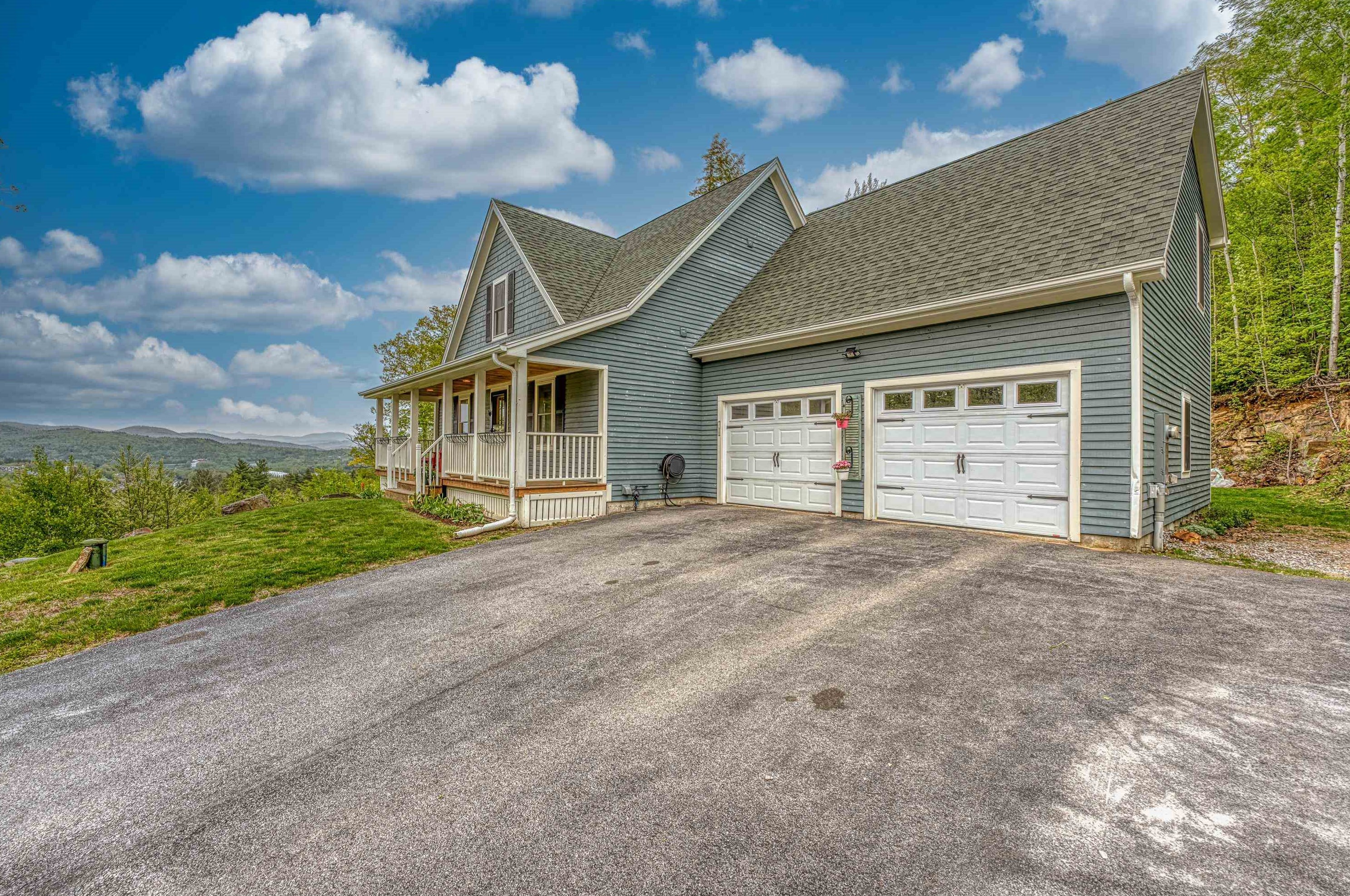 81 Chaddarin Ln, Bridgewater NH  03264-4401 exterior