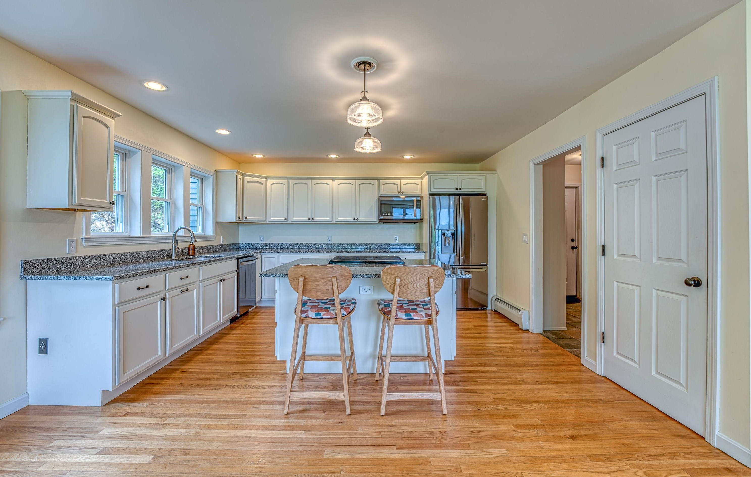 81 Chaddarin Ln, Bridgewater NH  03264-4401 exterior