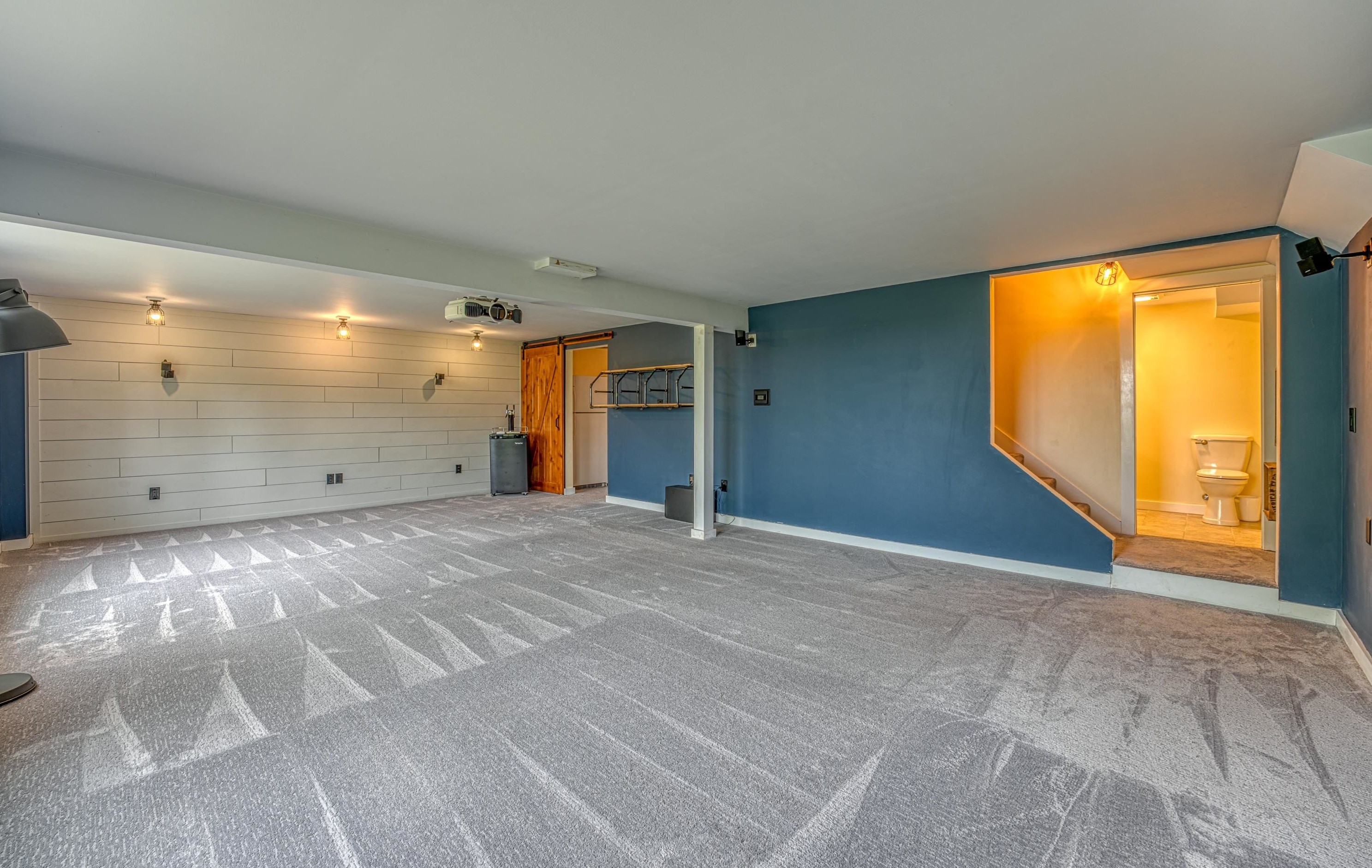 81 Chaddarin Ln, Bridgewater NH  03264-4401 exterior