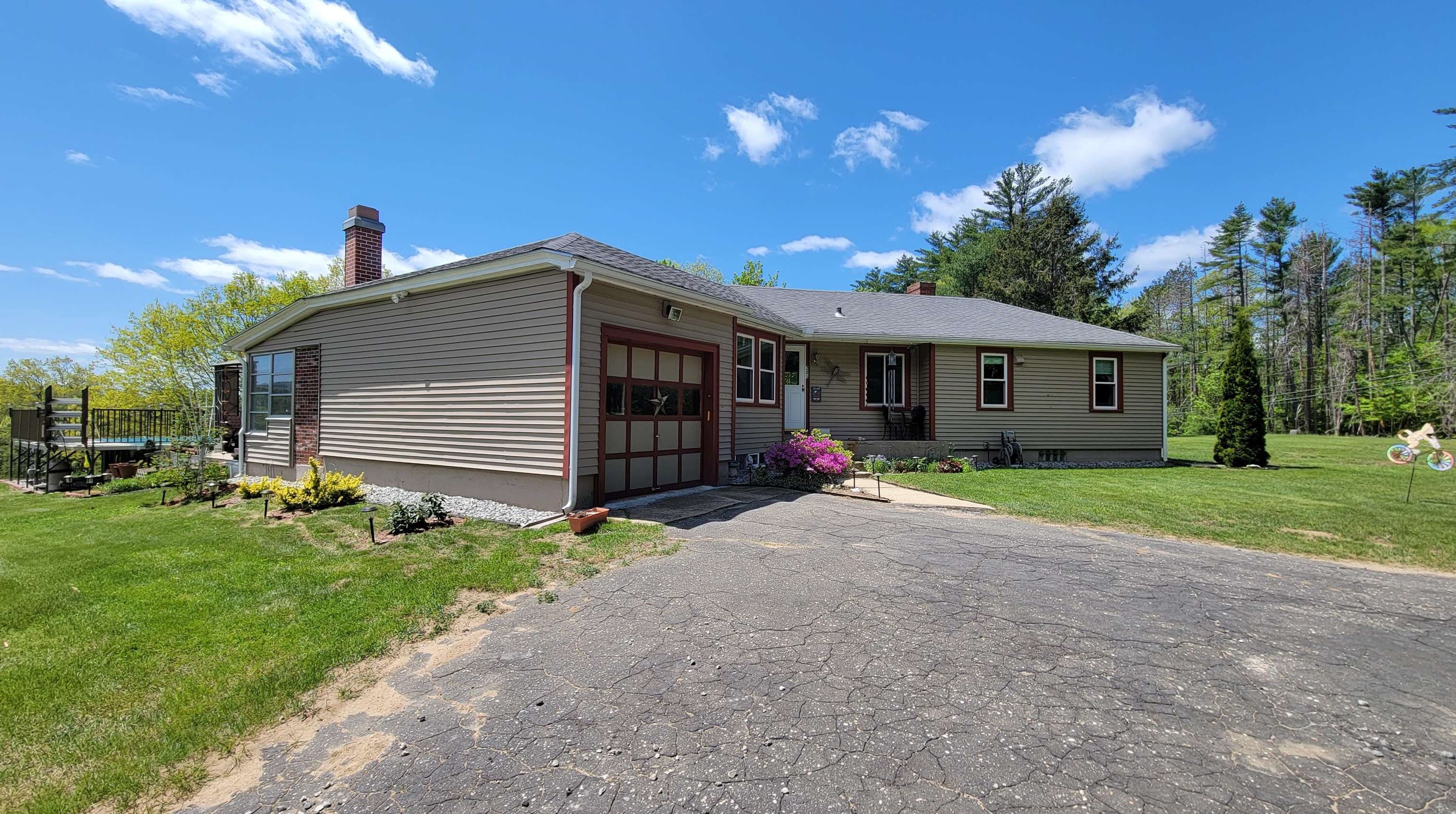 221 Barnstead Rd, Pittsfield, NH 03263