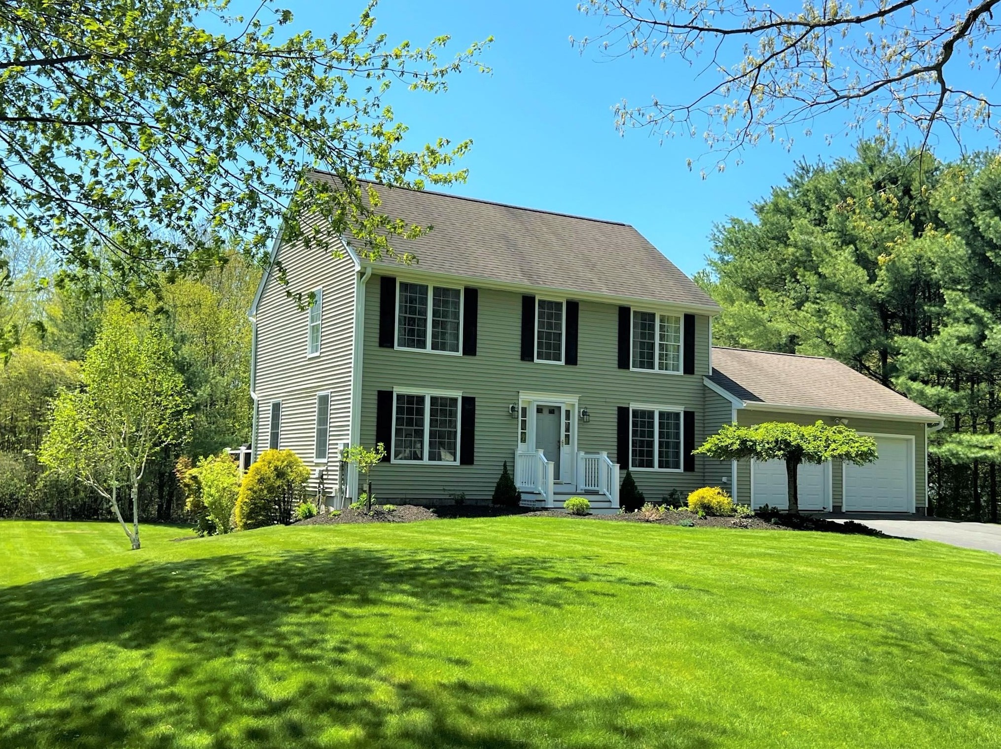 185 Old Dover Rd, Rochester, NH 03867