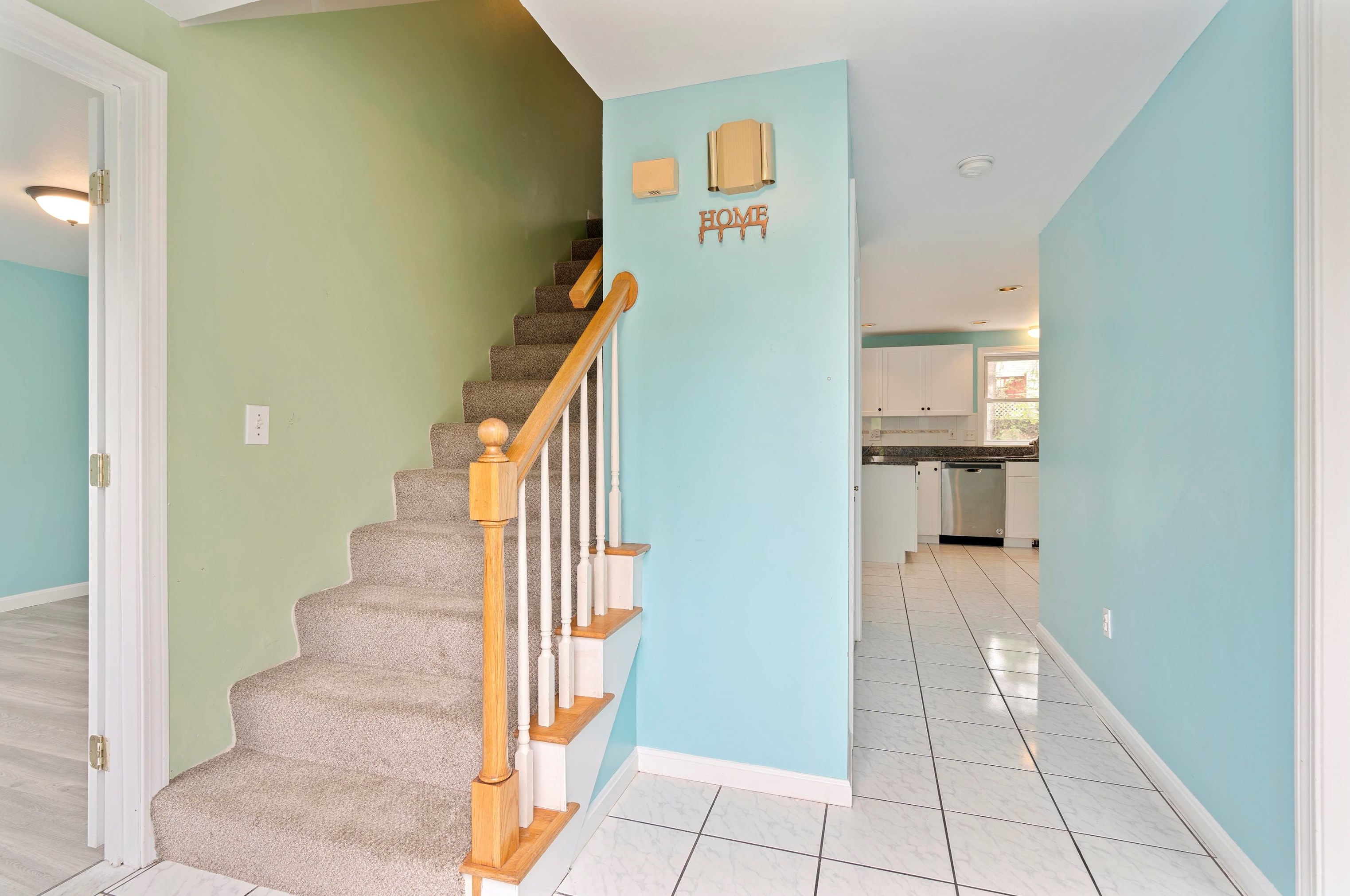 69 Barrett St, Manchester, NH 03104