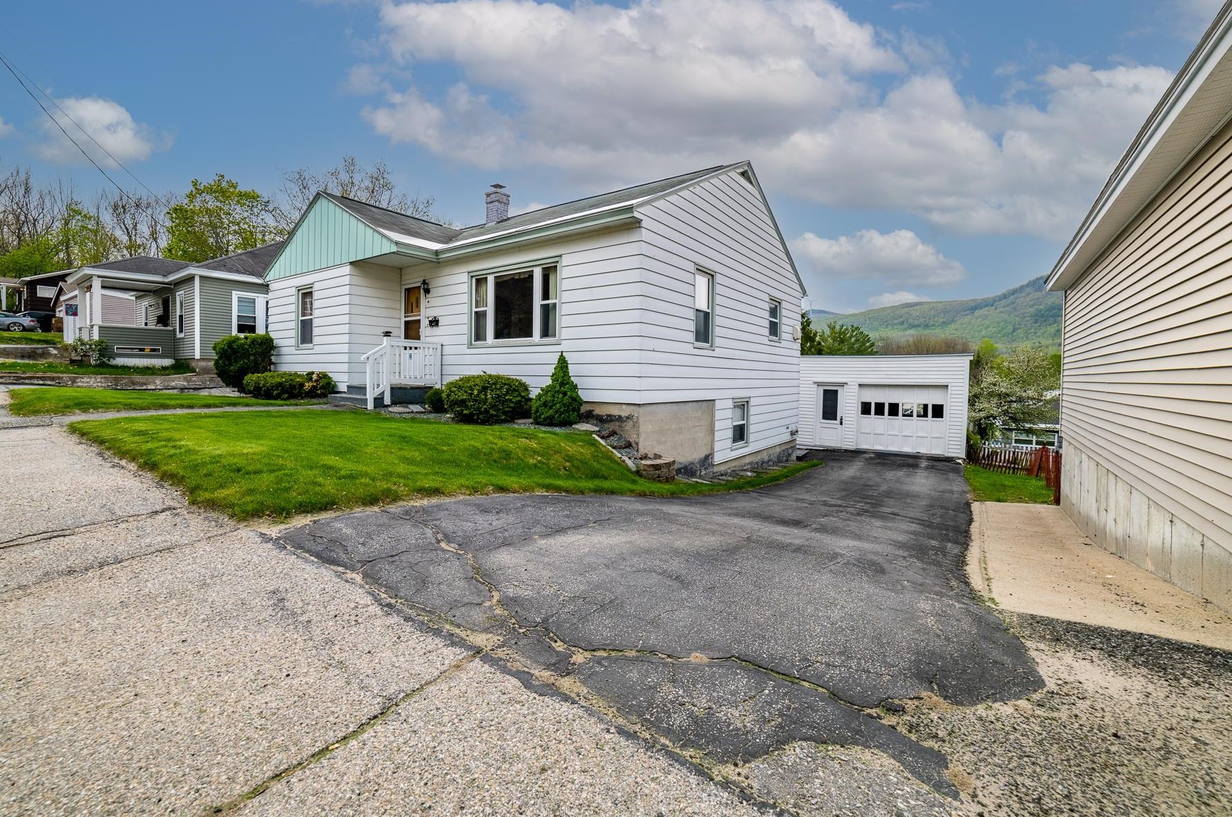 337 Champlain St, Berlin, NH 03570