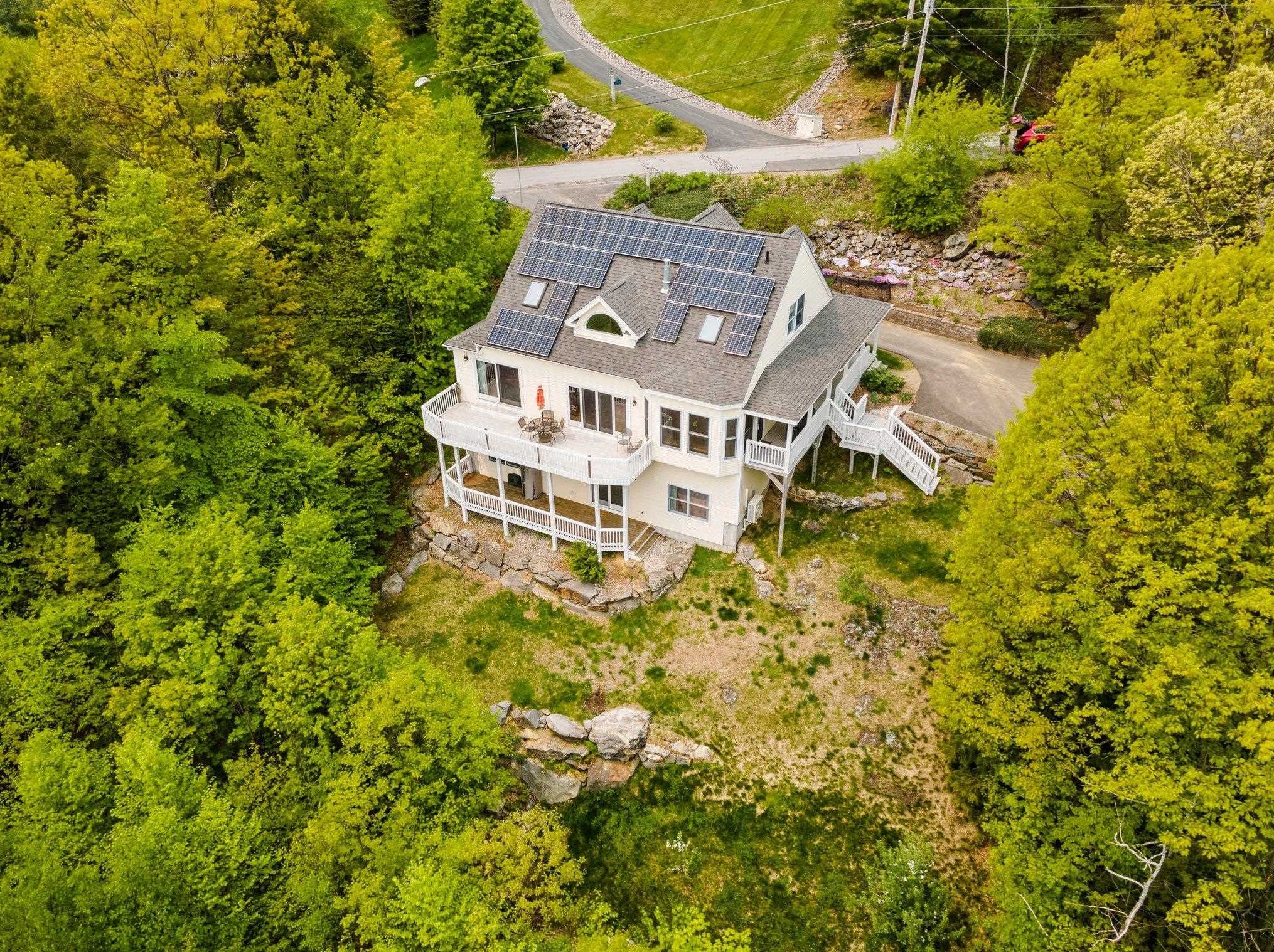 121 Sagamore Rd, Laconia, NH 03249