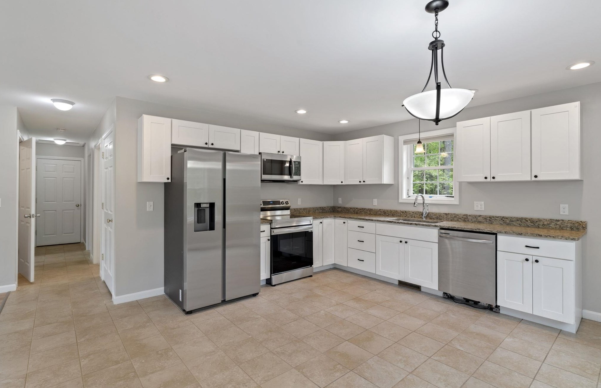 213 Island Pond Rd, Derry, NH 03038