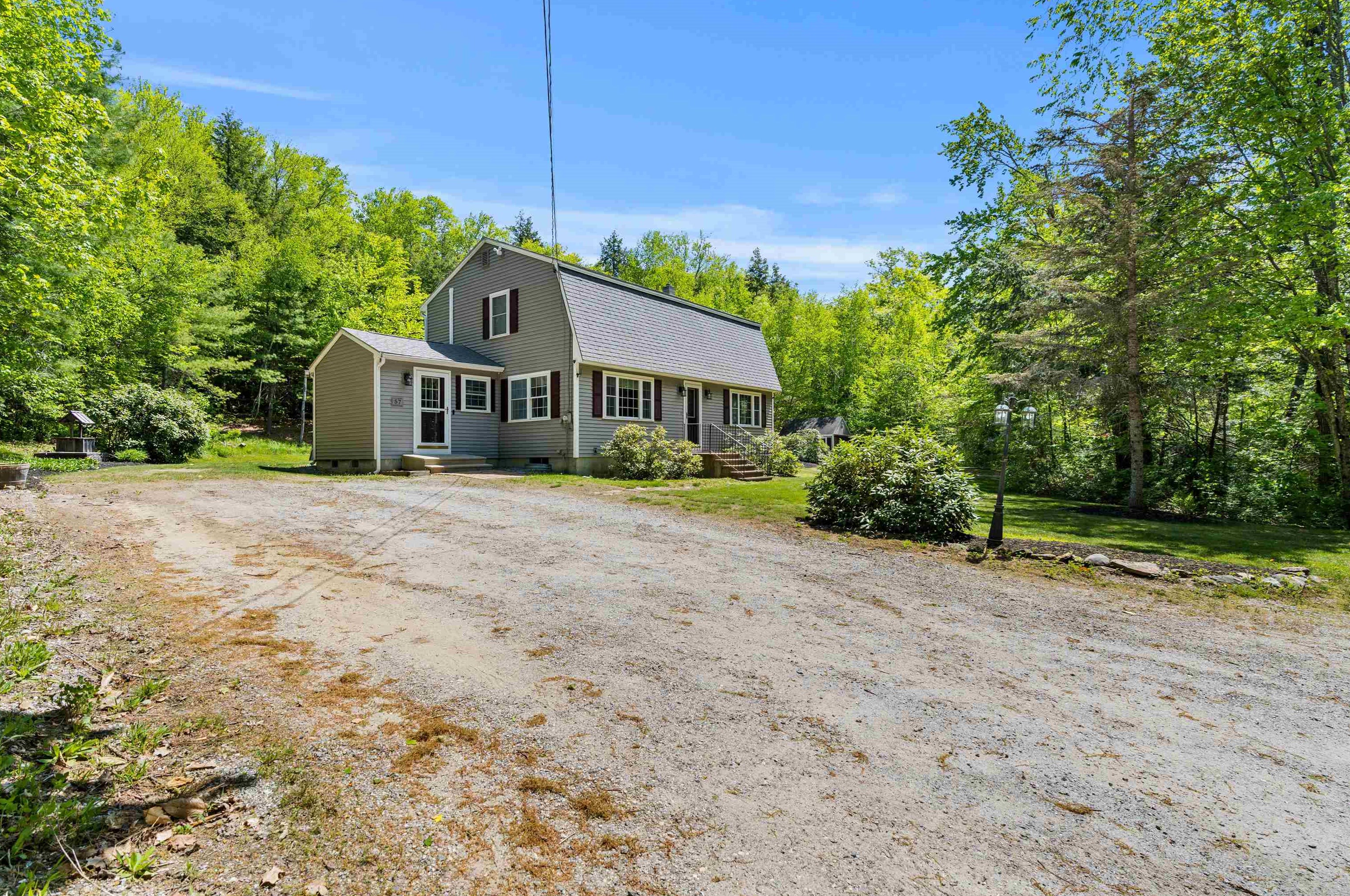 57 Etta Ln, Weare, NH 03281