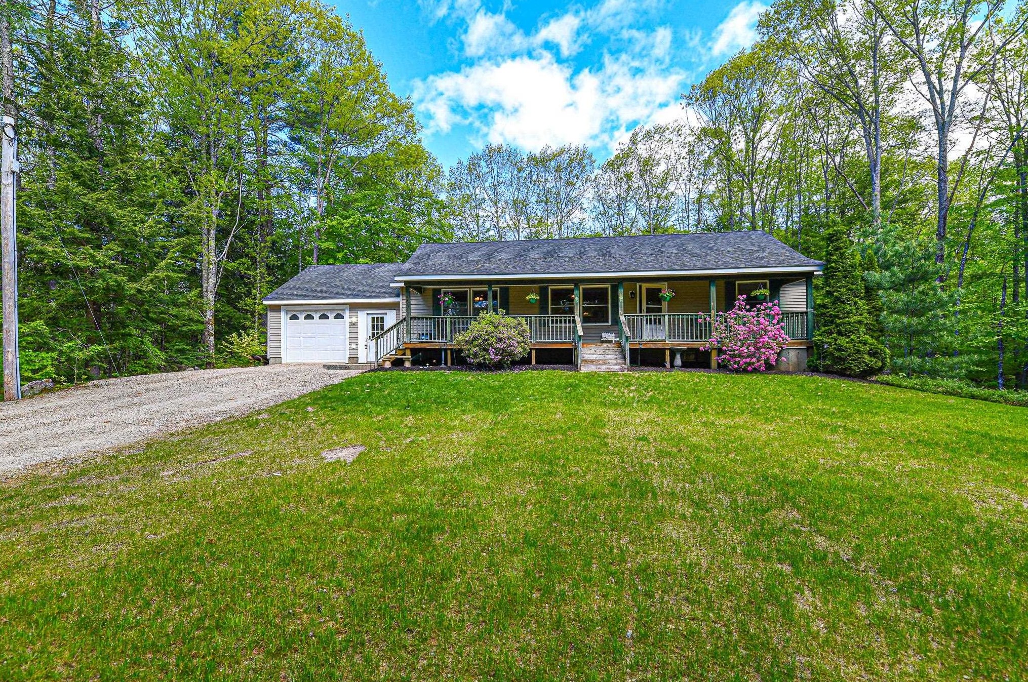 50 Blackberry Ln, Wakefield, NH 03872