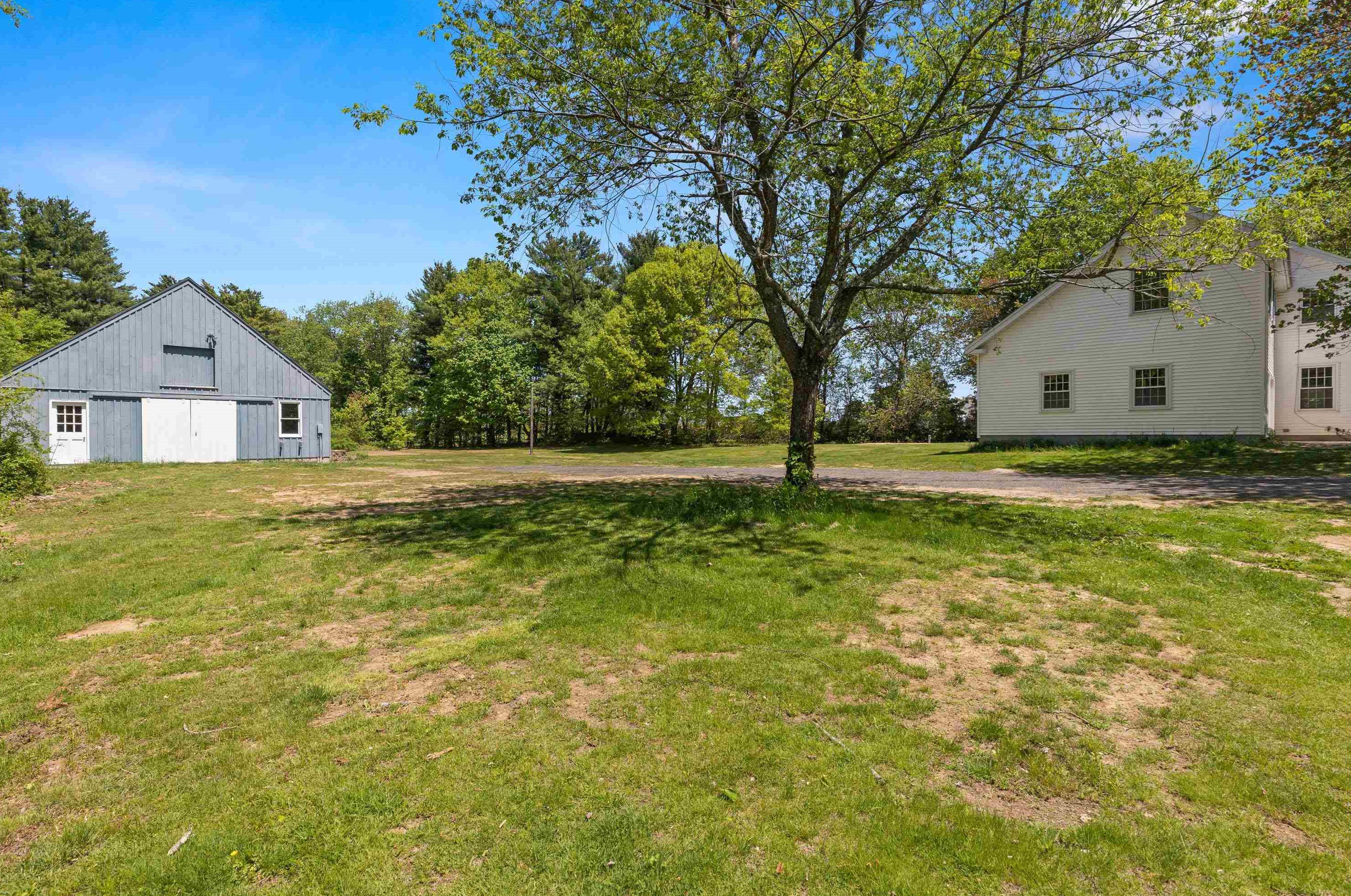 59 Exeter Rd, North Hampton, NH 03862