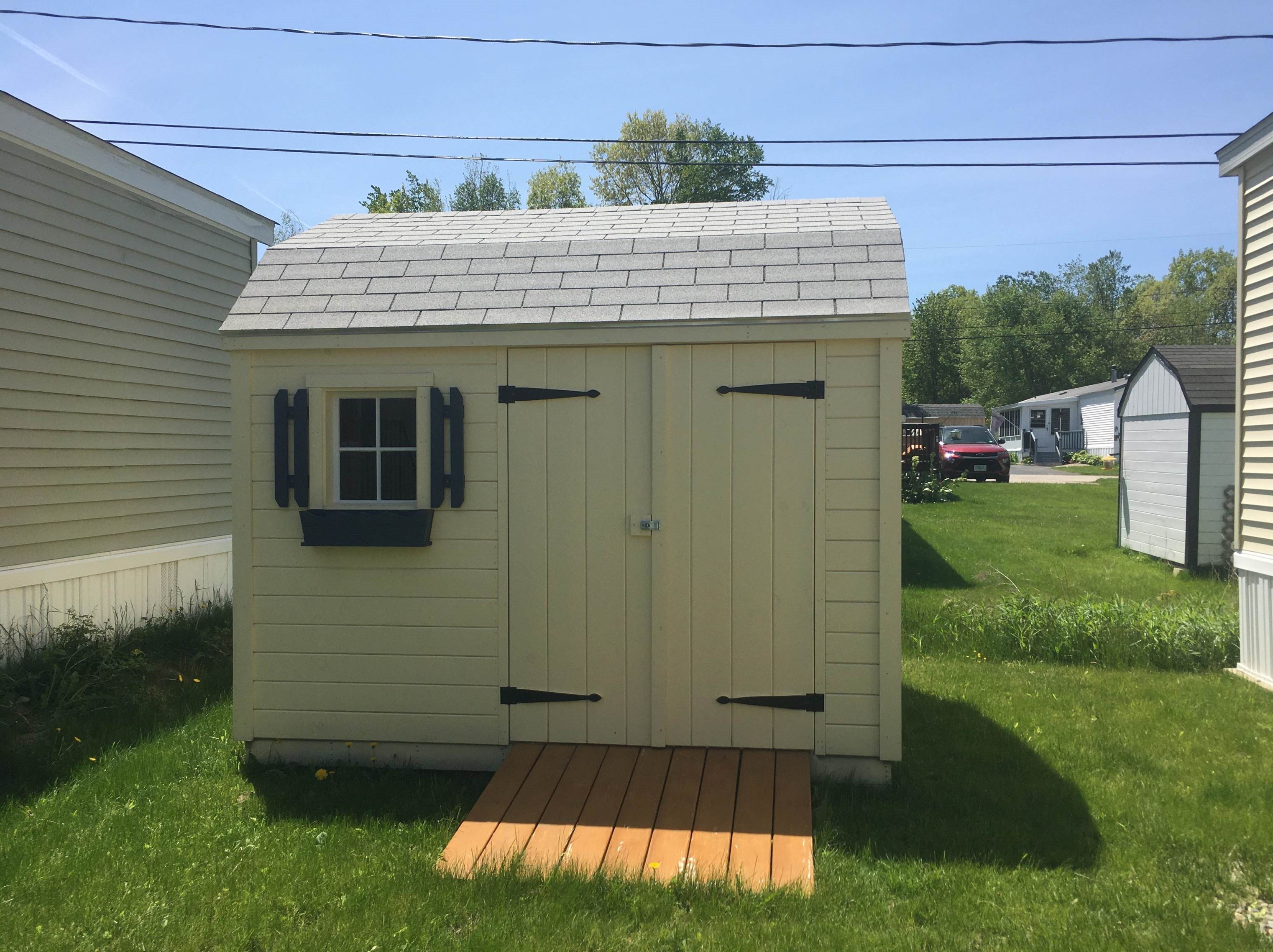 29 Columbia Dr, Newmarket, NH 03857