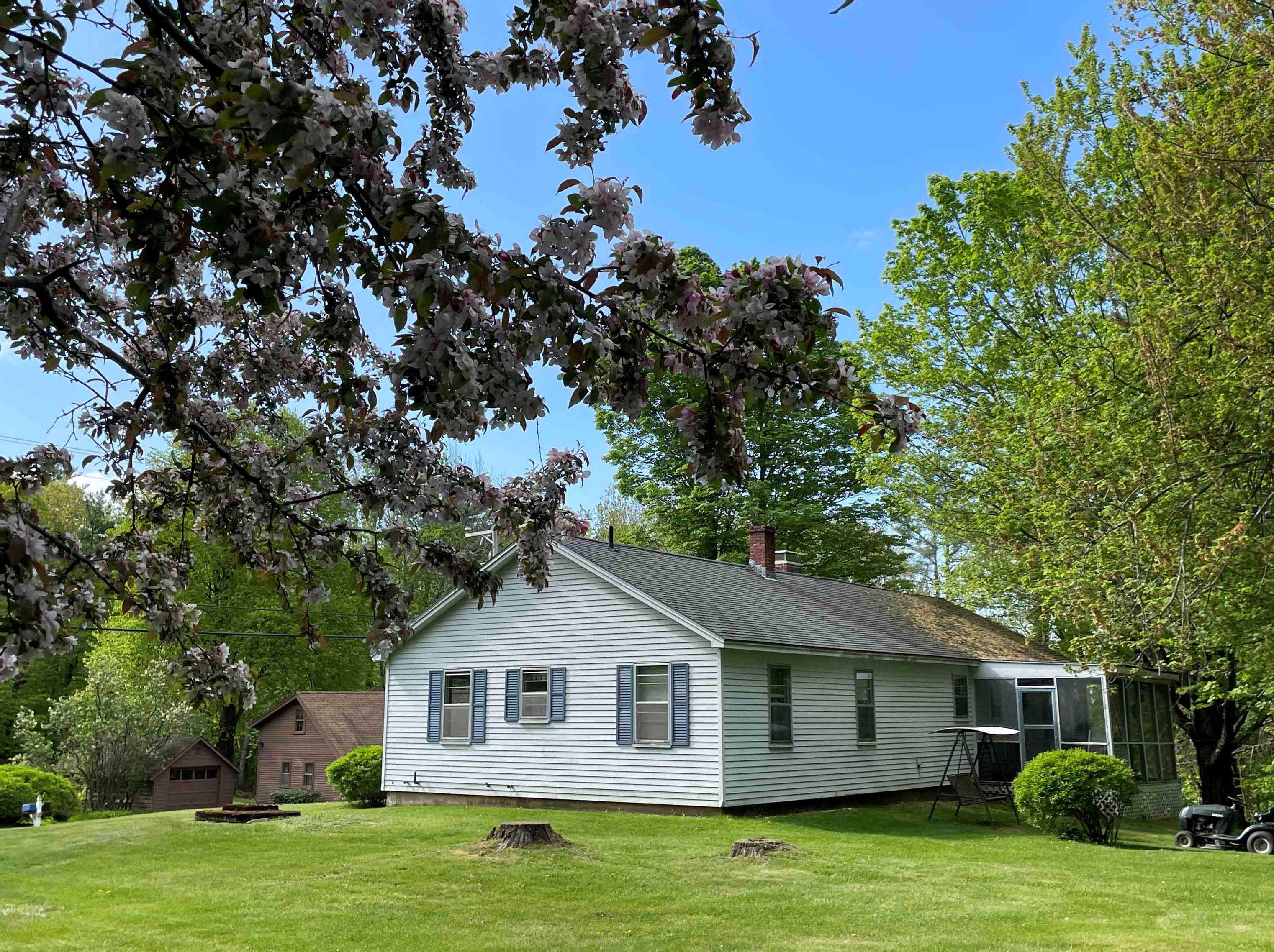 59 Bow Lake Rd, Northwood, NH 03261