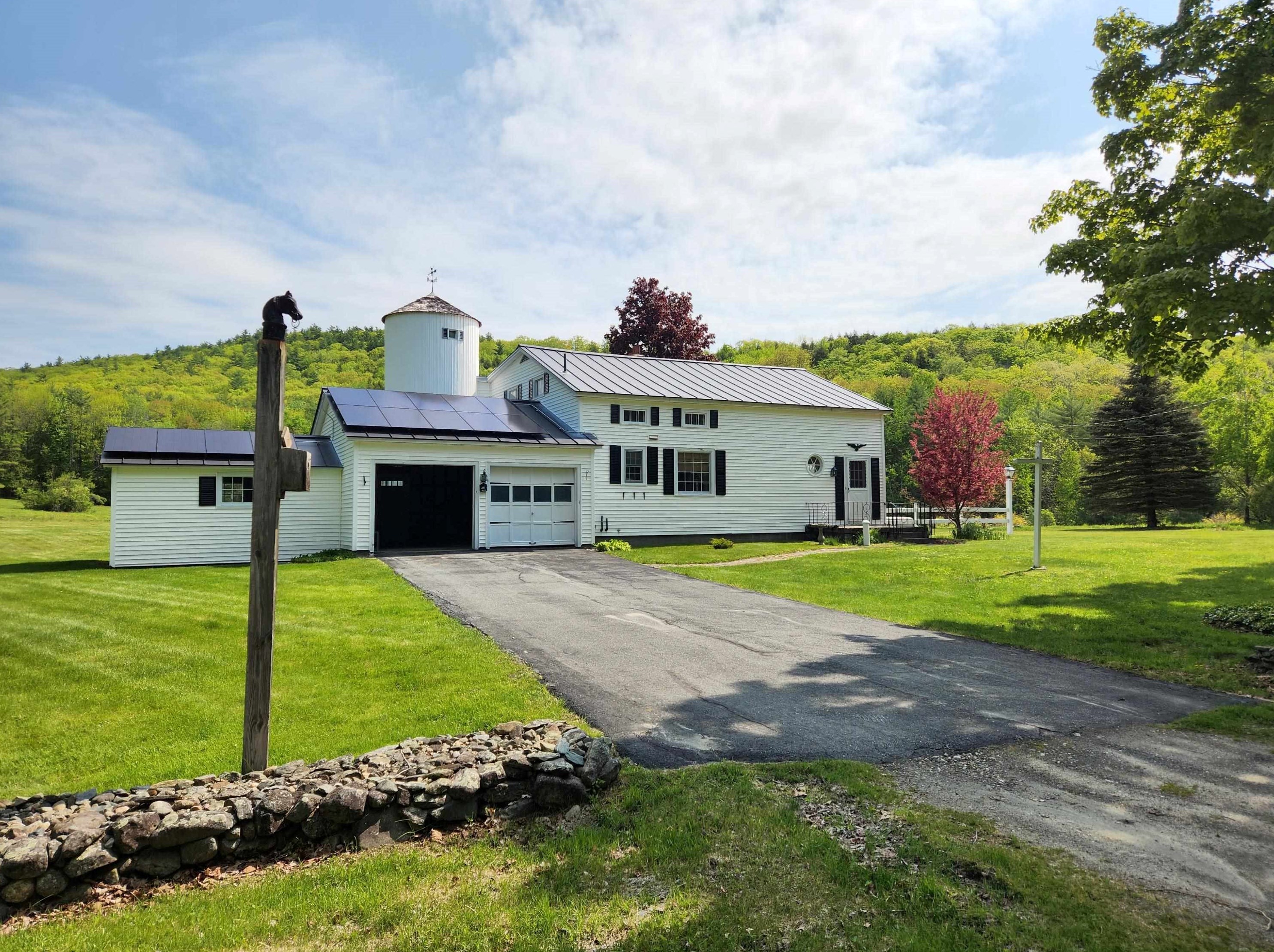 72 Old Stagecoach Rd, Cornish, NH 03745