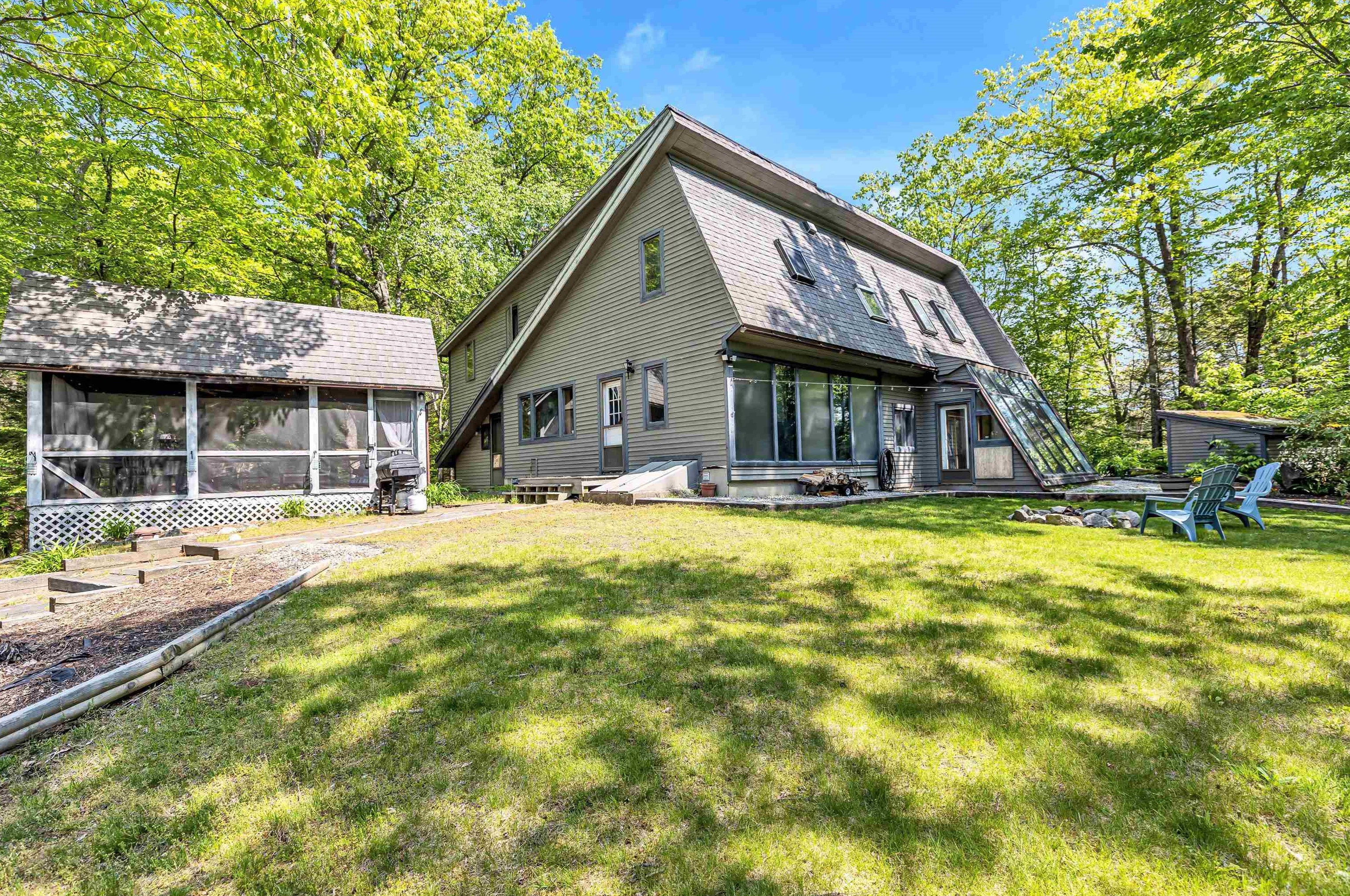 68 Dutton Rd, Lyndeborough, NH 03082