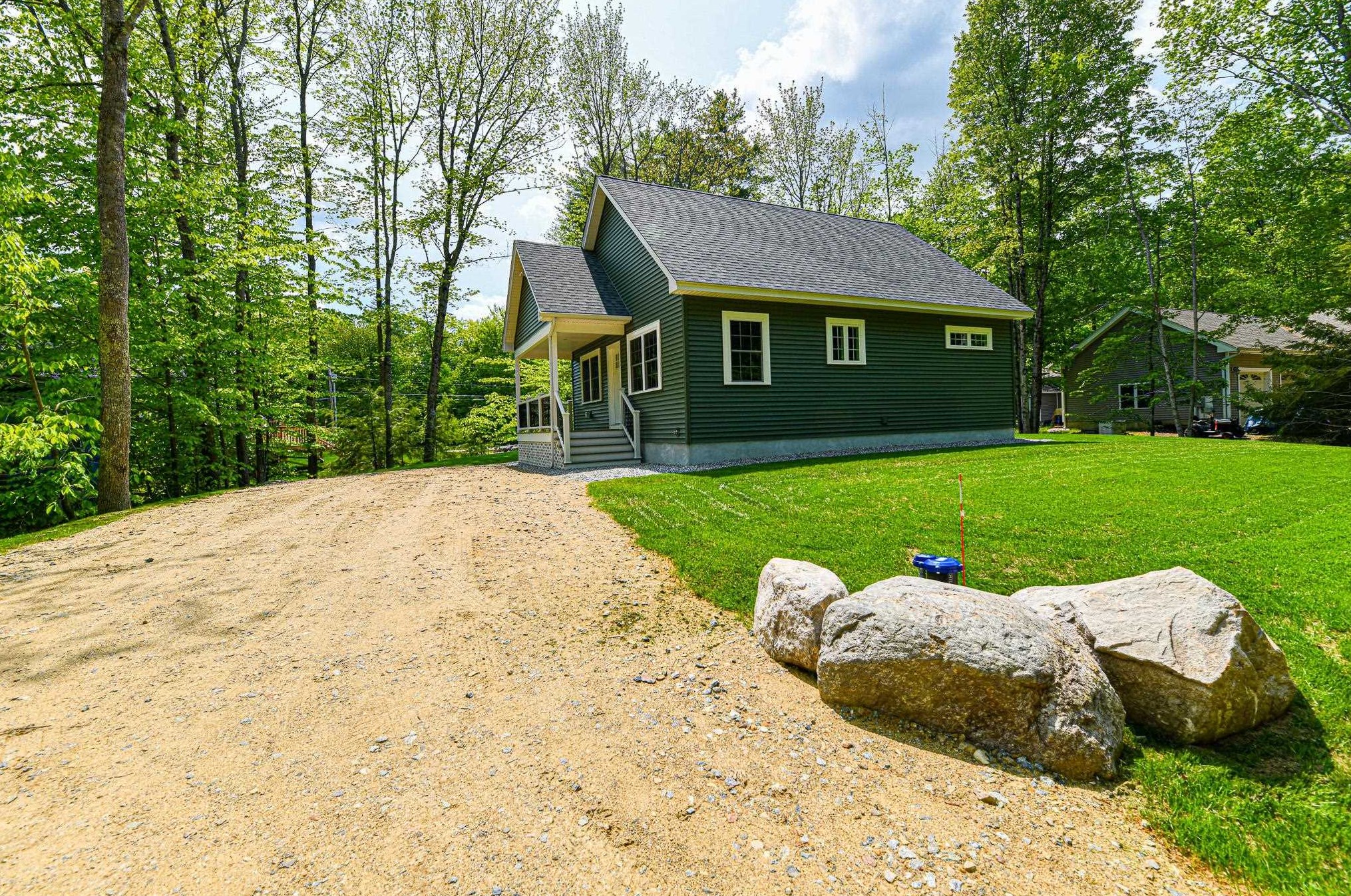 33 Blue Boar Ln, Canterbury, NH 03224-2706