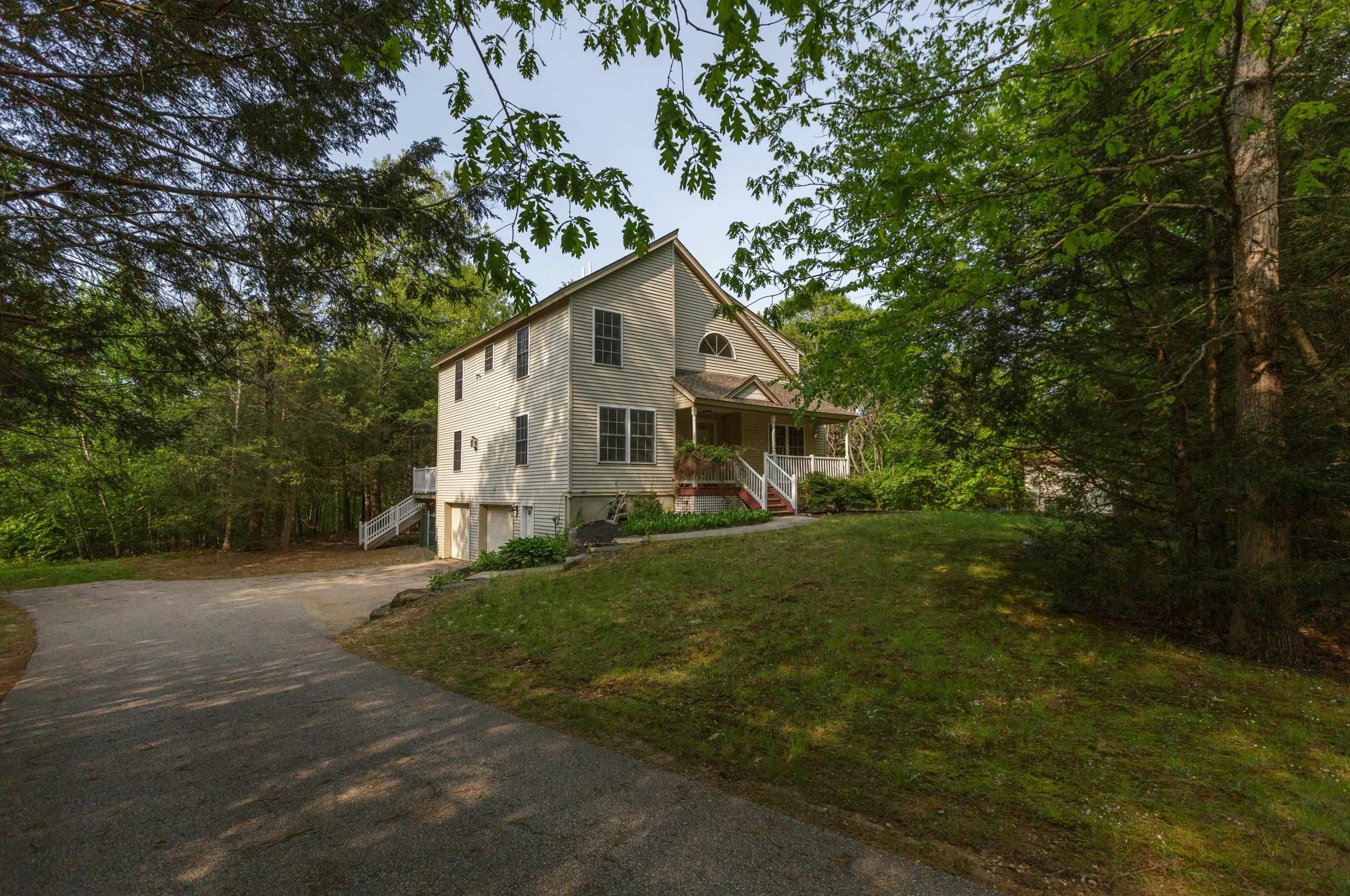 20 G H Carter Dr, Danville, NH 03819