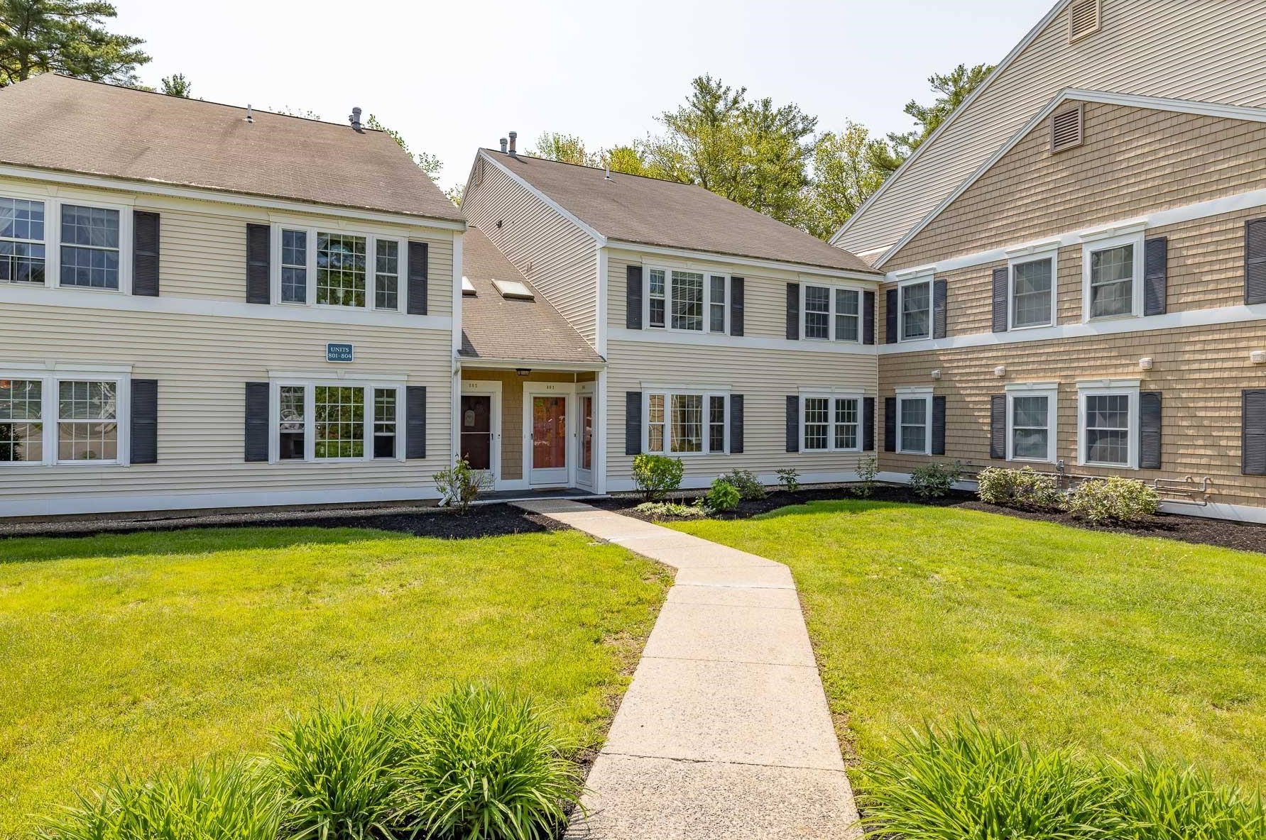 804 Springbrook Cir #804, Portsmouth, NH 03801