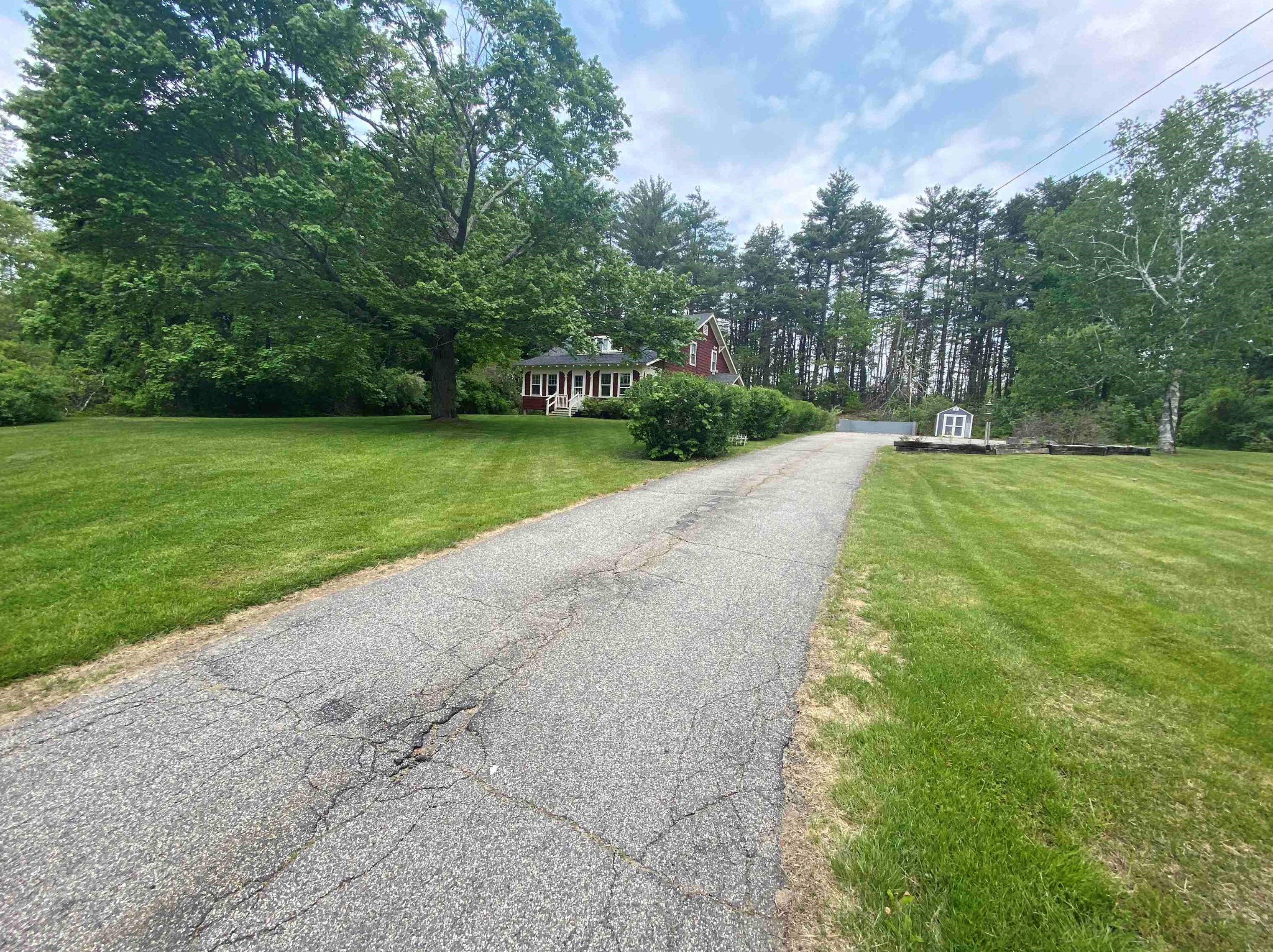 26 Angell Rd, Lee, NH 03861