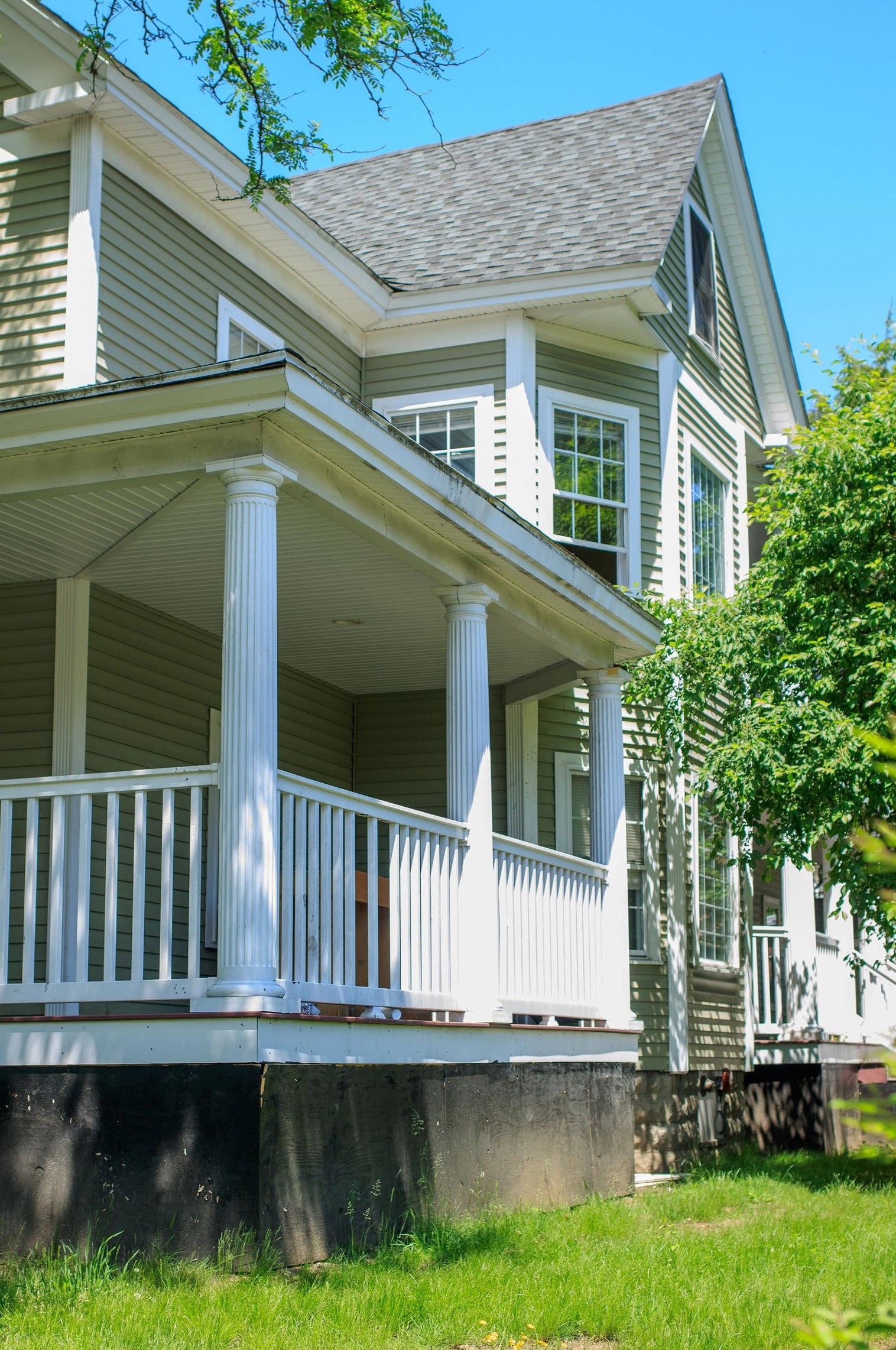 57 Winchester St, Keene, NH 03431
