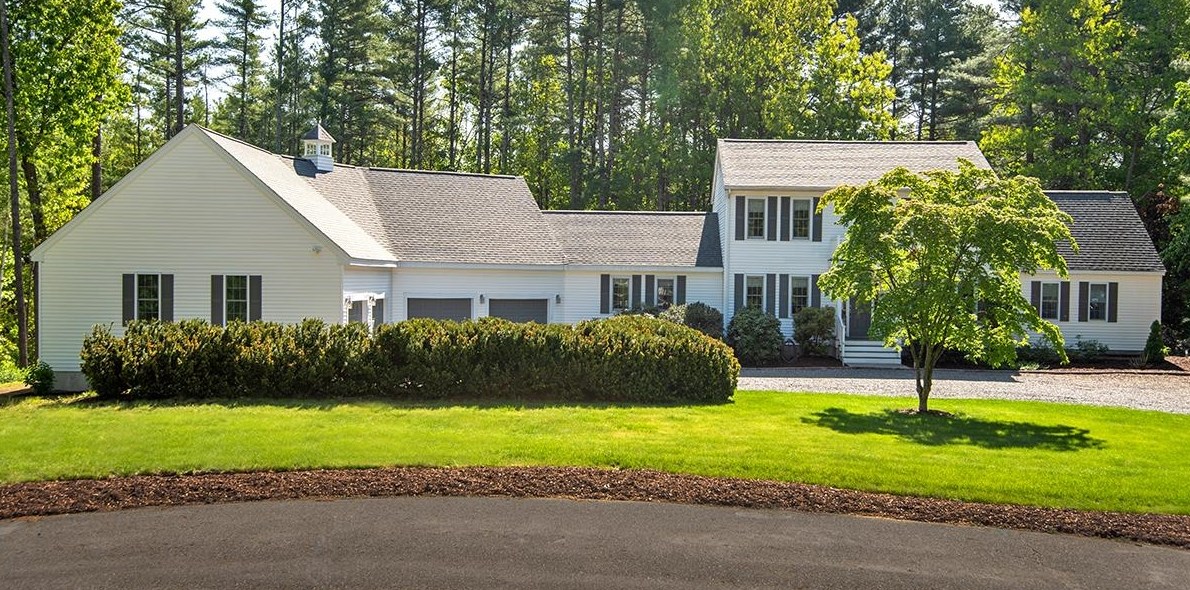 22 Sandybrook Ln, Londonderry, NH 03053