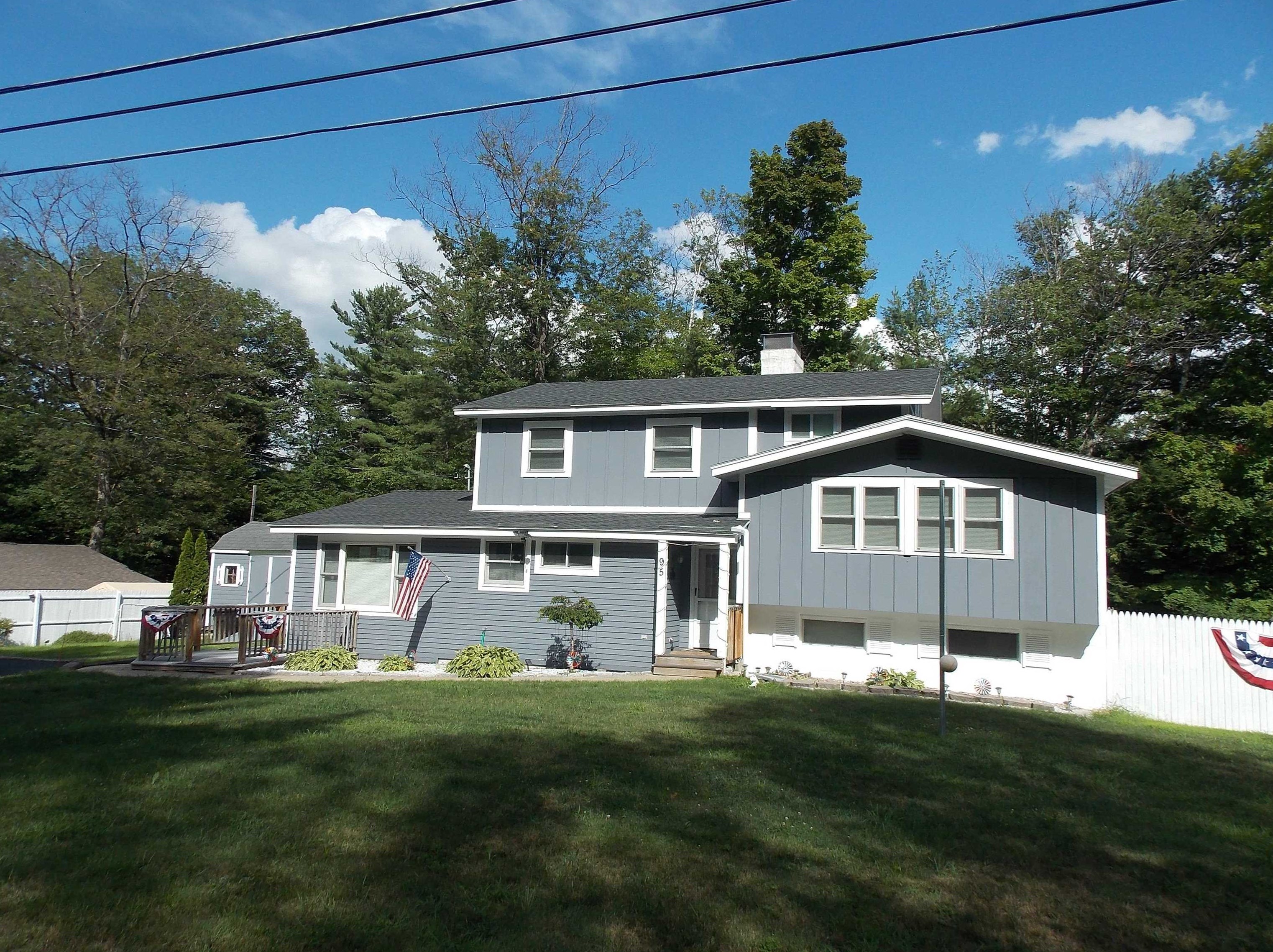 95 Ash St, Hales Location, NH 03860