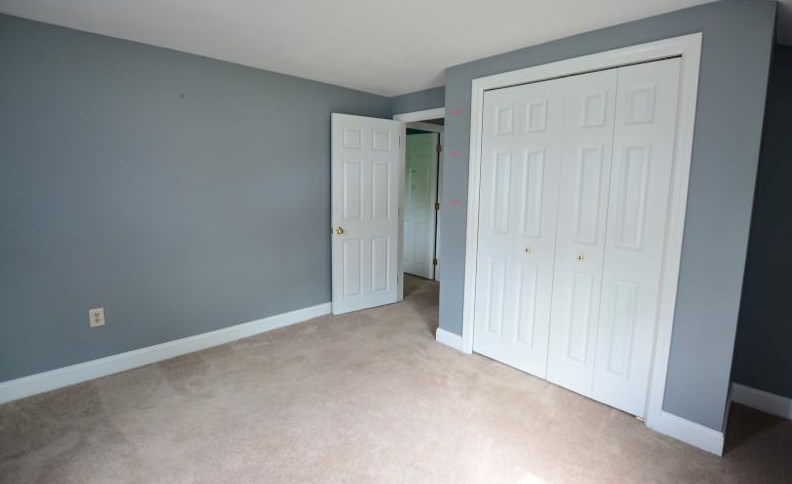 94 Turkey Hill Rd, Merrimack NH  03054-4023 exterior