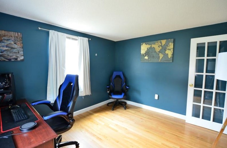 94 Turkey Hill Rd, Merrimack NH  03054-4023 exterior