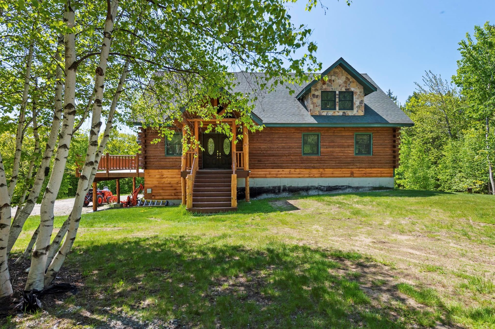 66 Blueberry Ln, Bridgewater, NH 03222