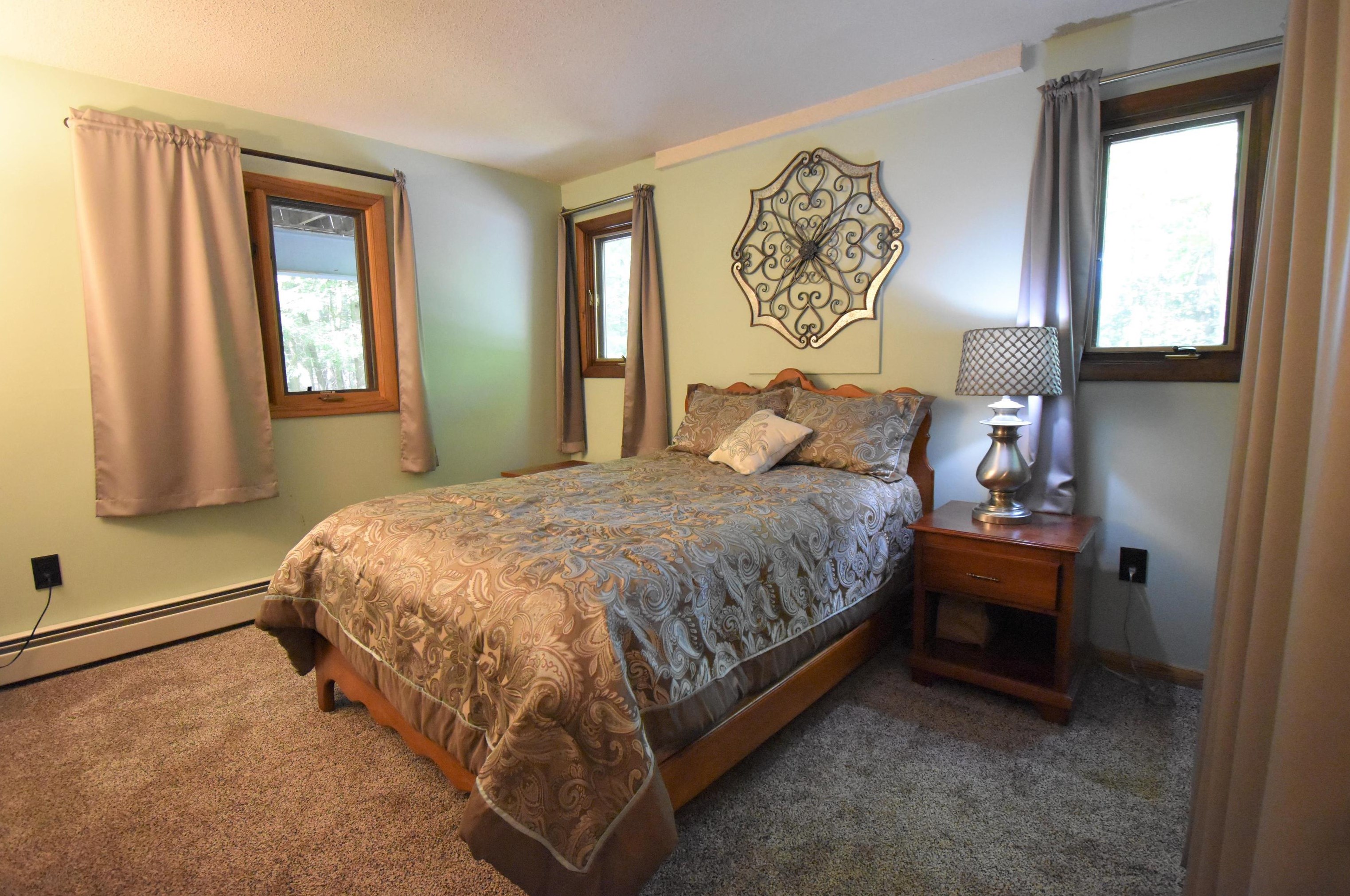 8 Colman Path, Merrimack NH 03054-2939 exterior