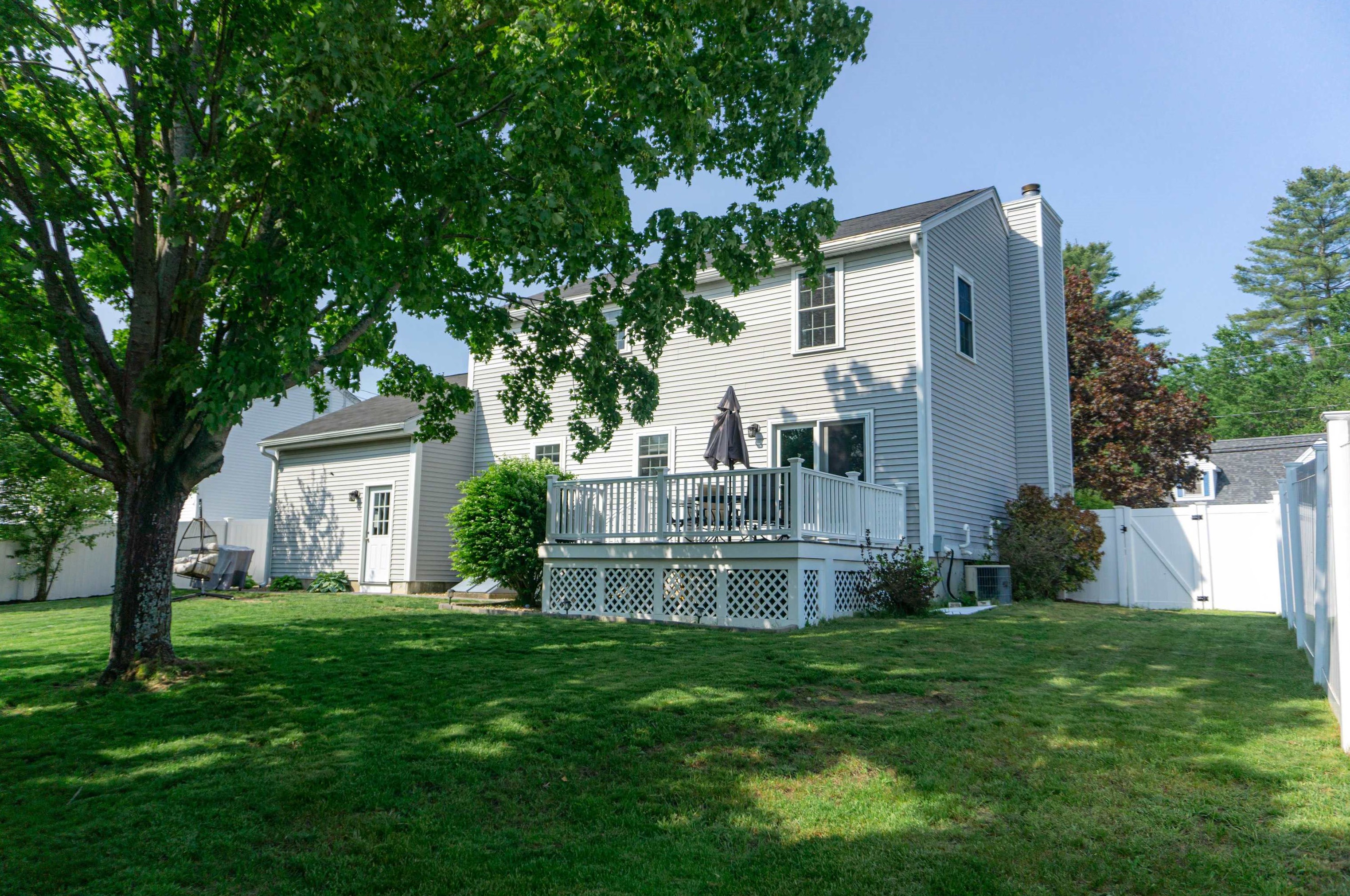 97 Megan Dr, Manchester, NH 03109