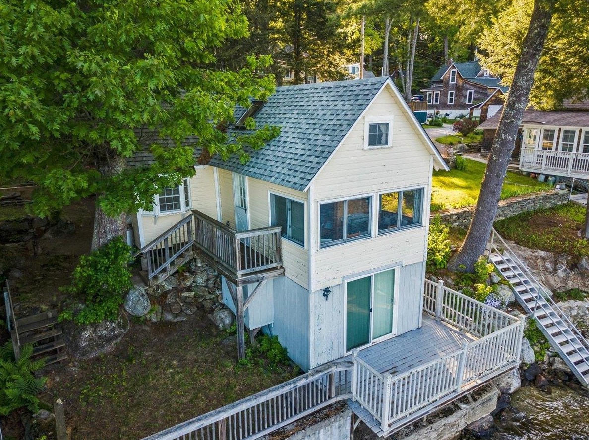 40 Oakdale Rd, Bradford, NH 03221