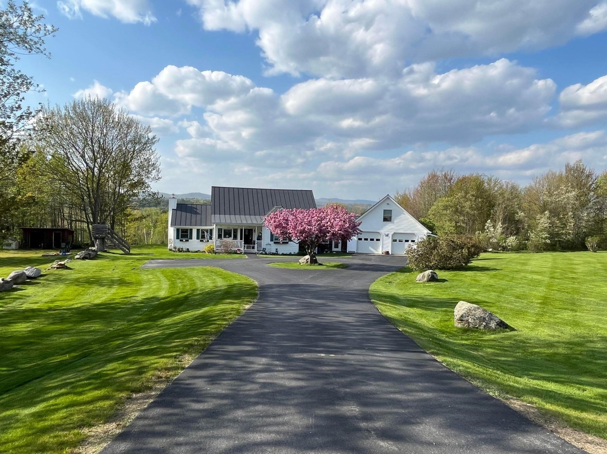 201 Goose Ln, Bath, NH 03740