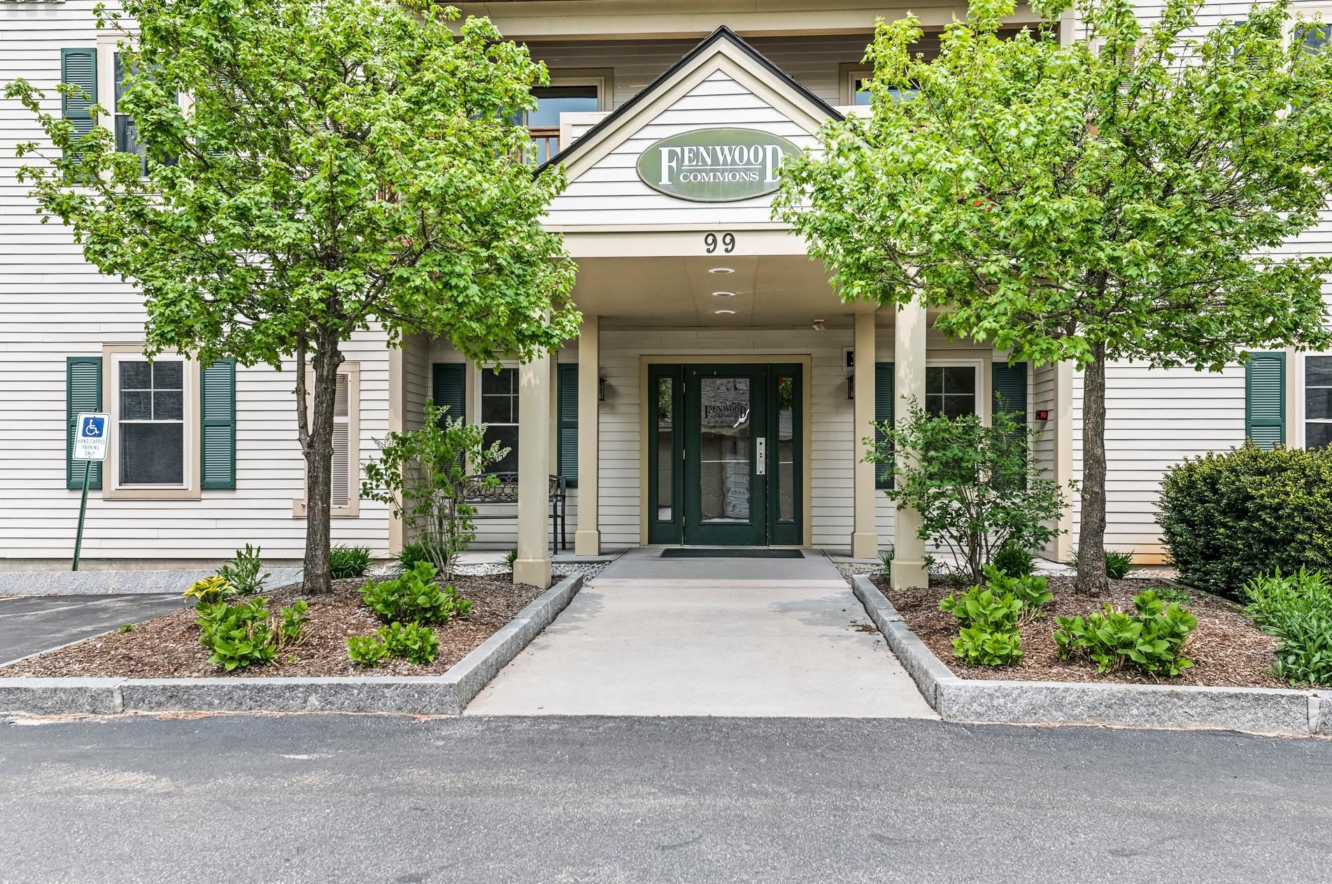 101 Fenwood Commons #101, New London, NH 03257