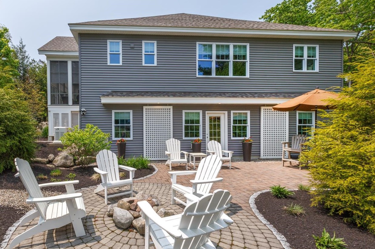 39 Thayer Pond Rd, Concord, NH 03301