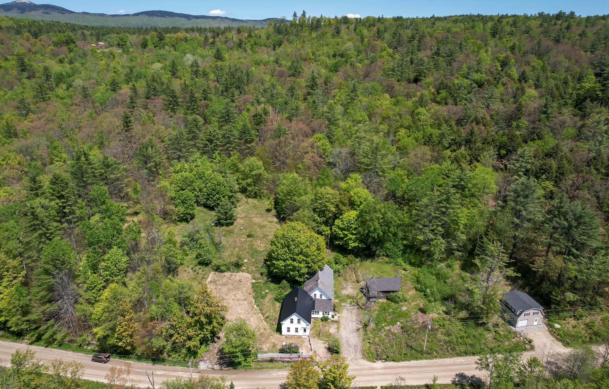 61 Tunnel Rd, Grafton, NH 03240