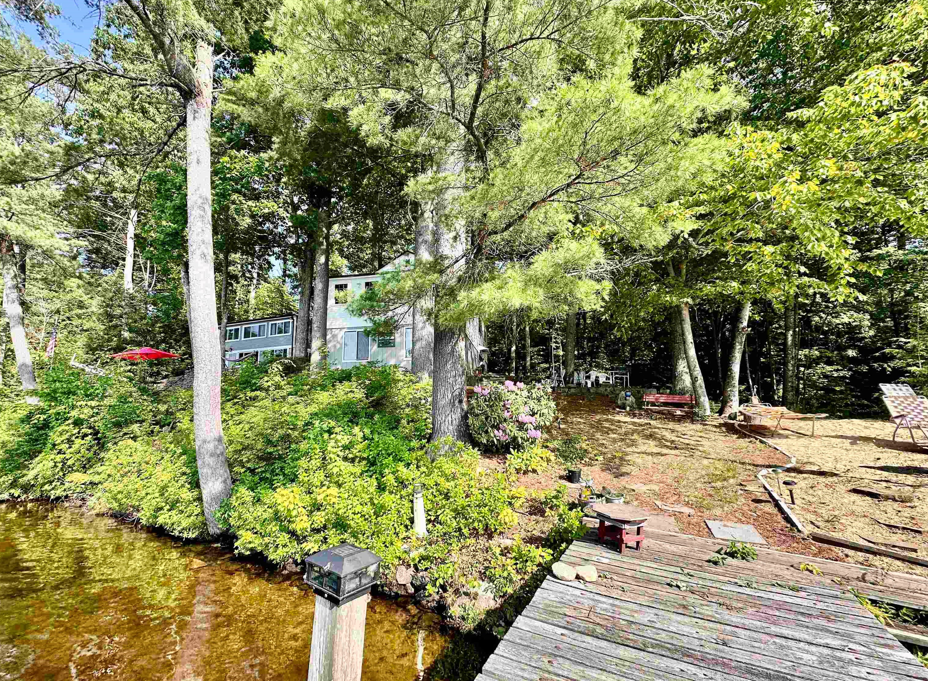 6 Pine St, Nottingham, NH 03290