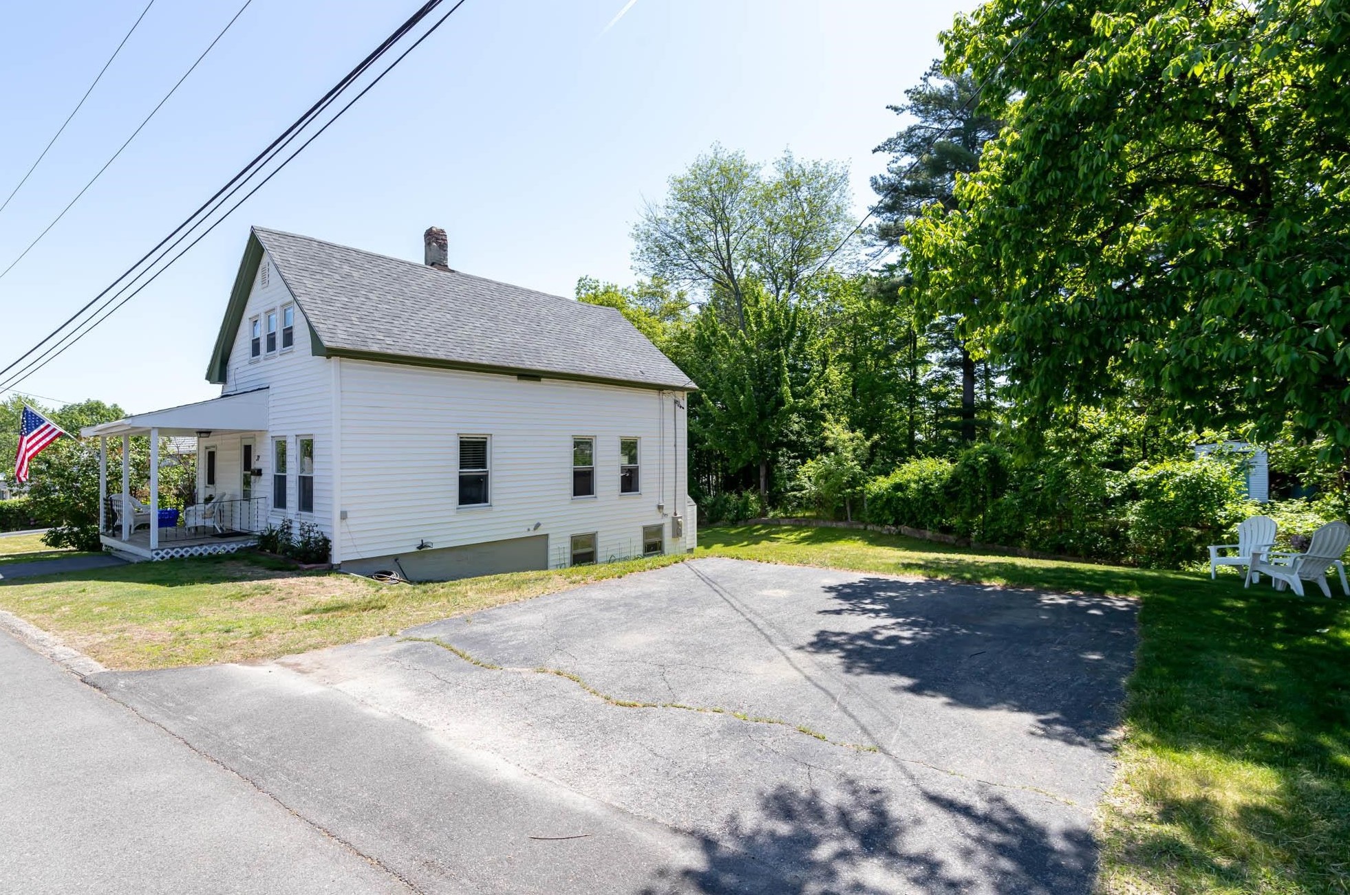 31 Jackson St, Manchester, NH 03102-3809
