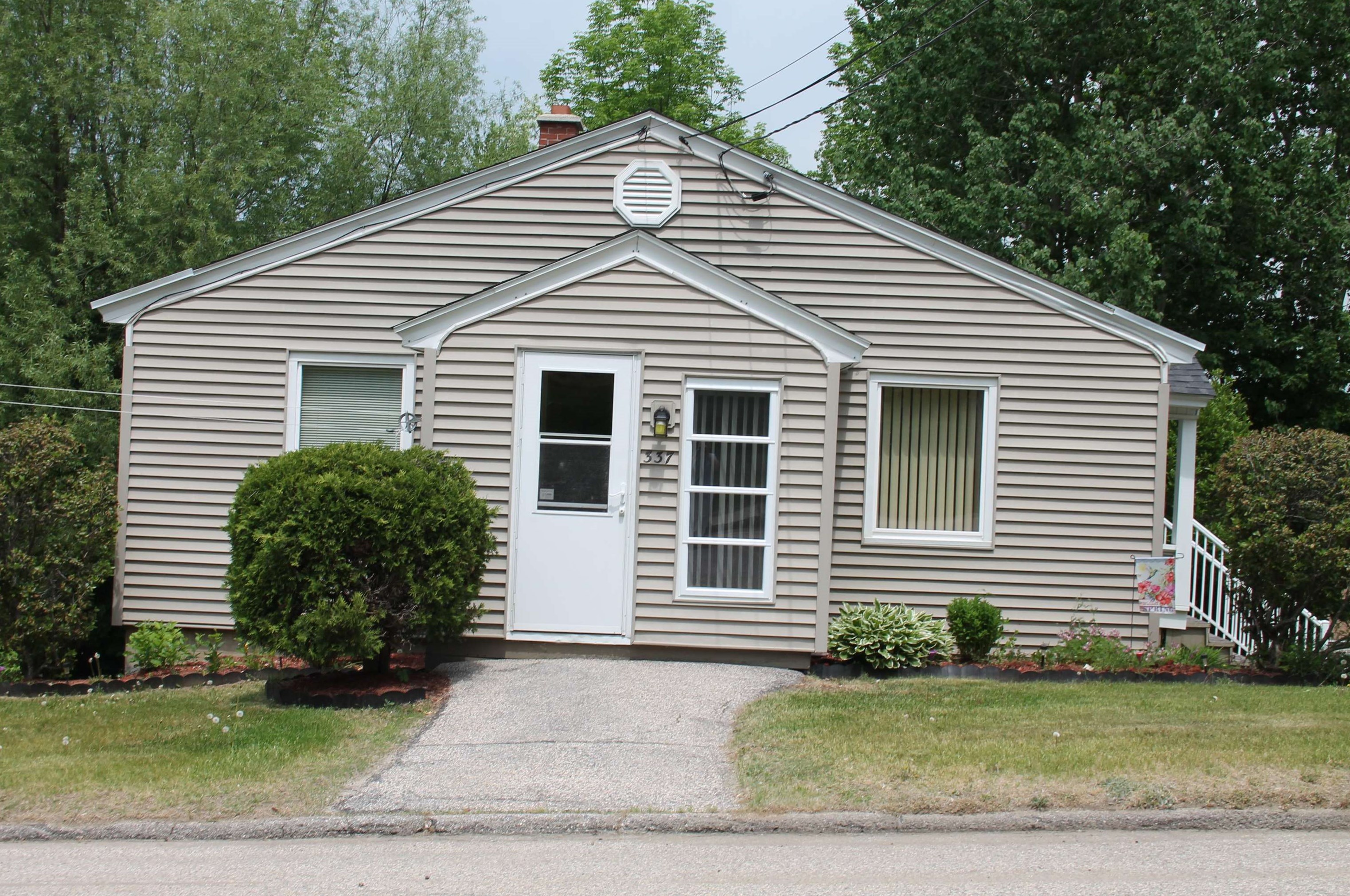 337 Grafton St, Berlin, NH 03570