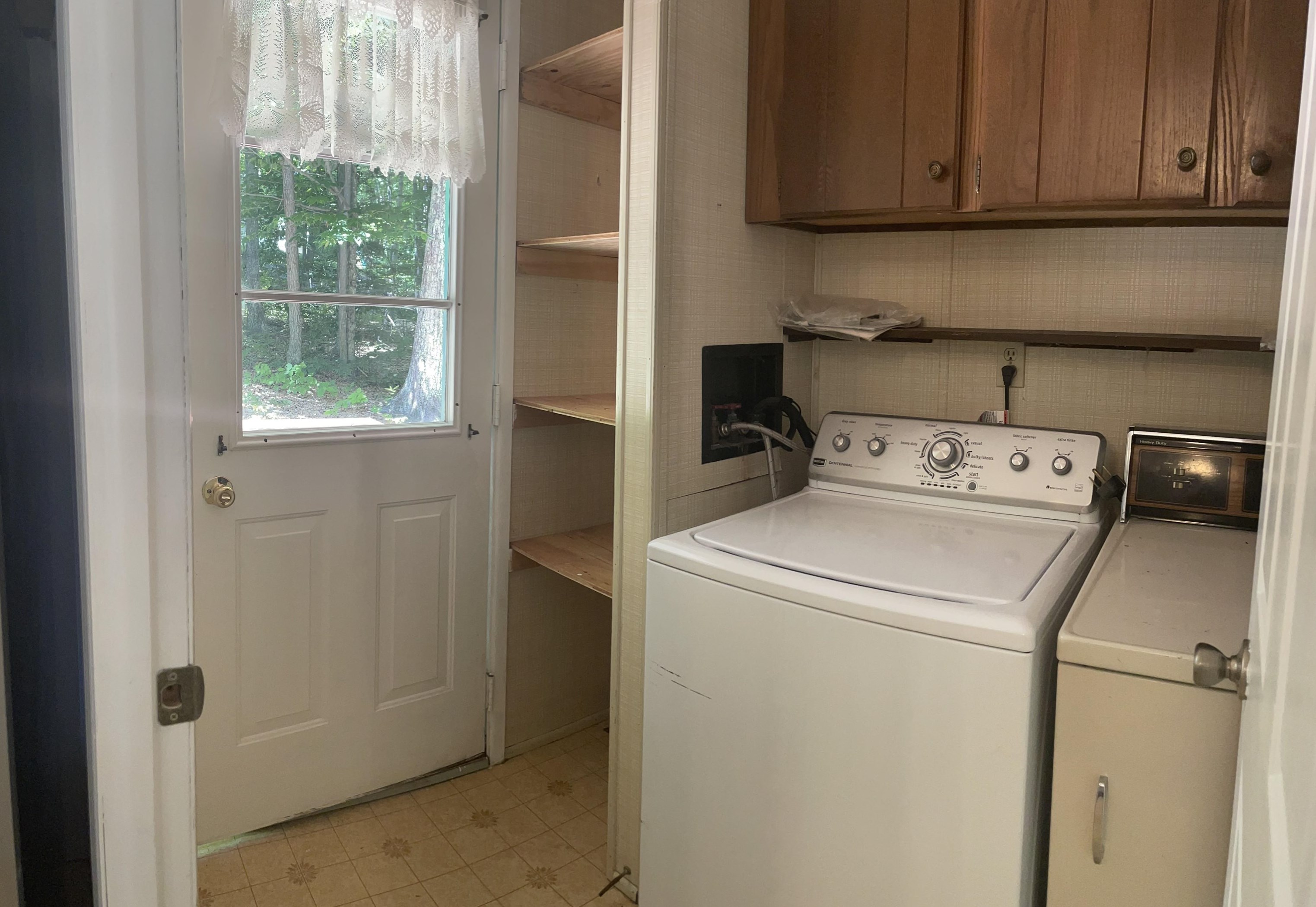 8 Bayberry Ln, Tuftonboro NH  03894-4802 exterior