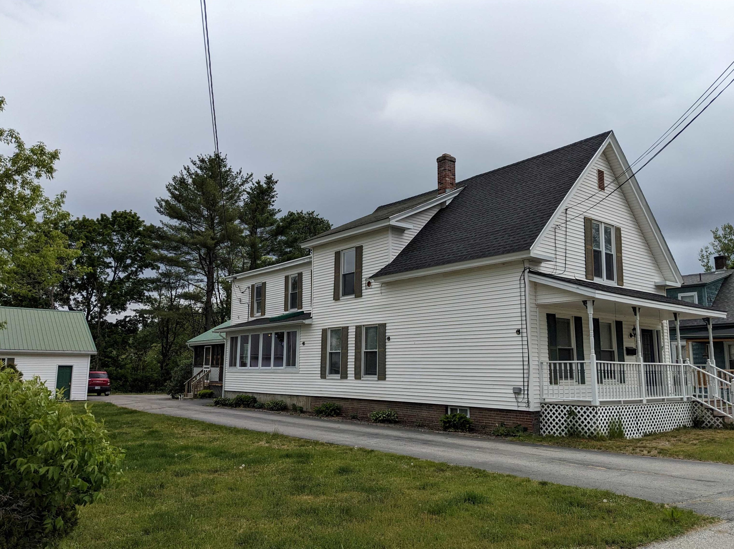 18 Pleasant St, Lancaster, NH 03584 exterior