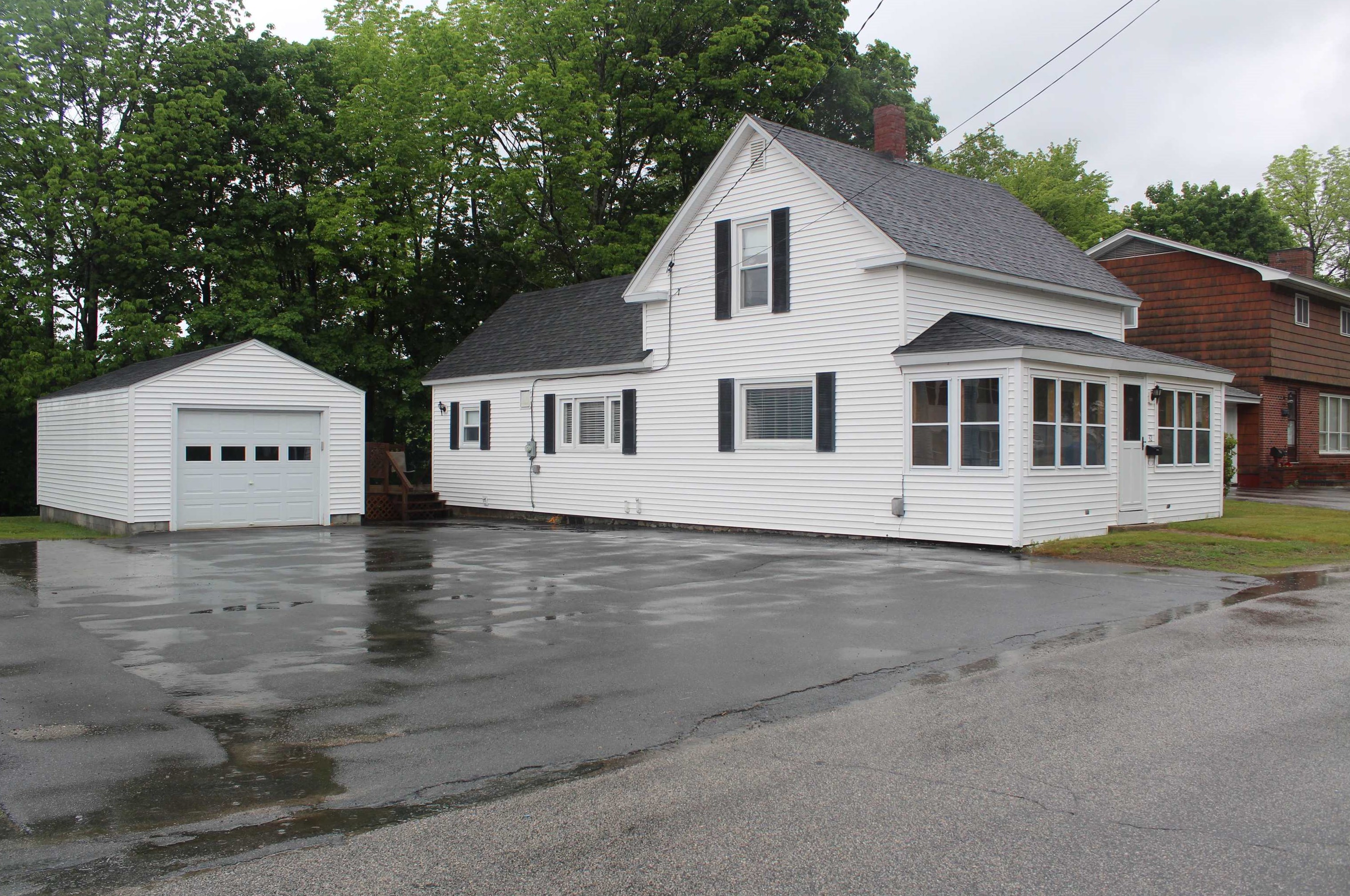 32 Promenade St, Shelburne, NH 03581-1609