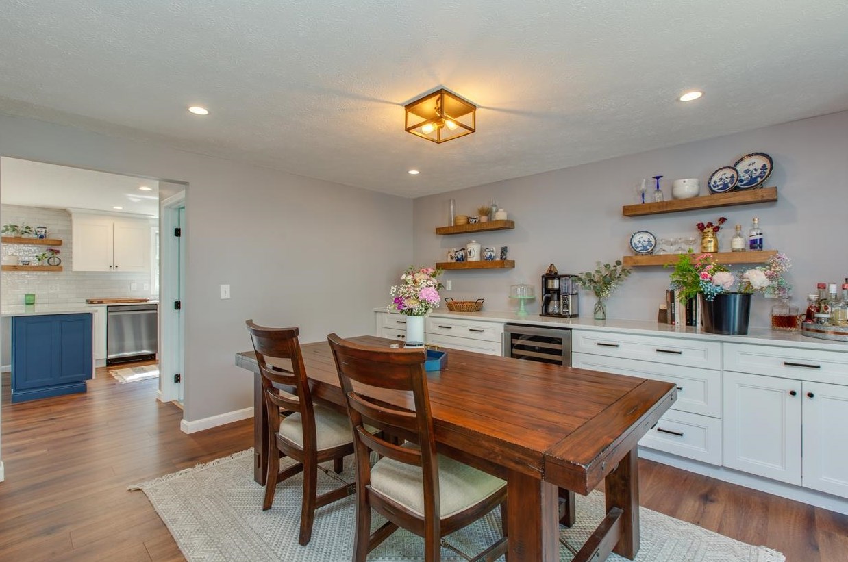 19 Green Meadow Ln, Manchester NH 03110-5546 exterior